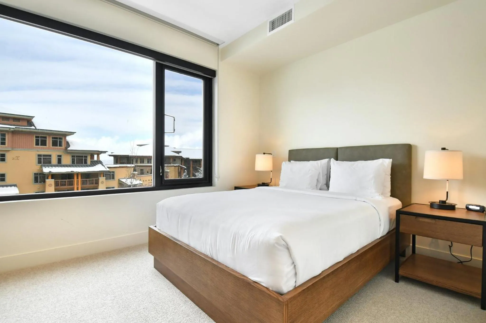 Bedroom, Bed in Lift Park City Condominiums by Vail Resorts