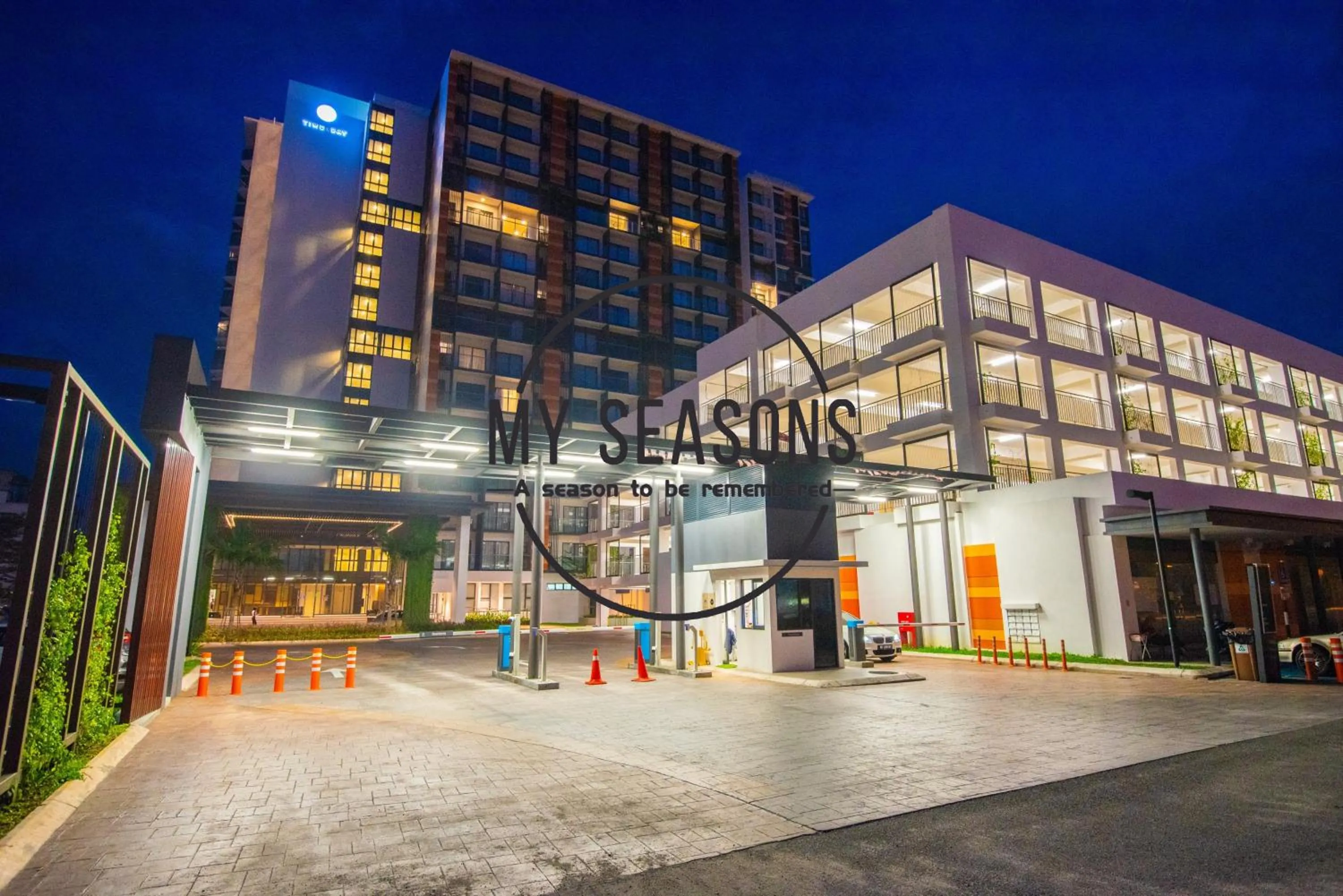 Facade/entrance in Timurbay by My Seasons