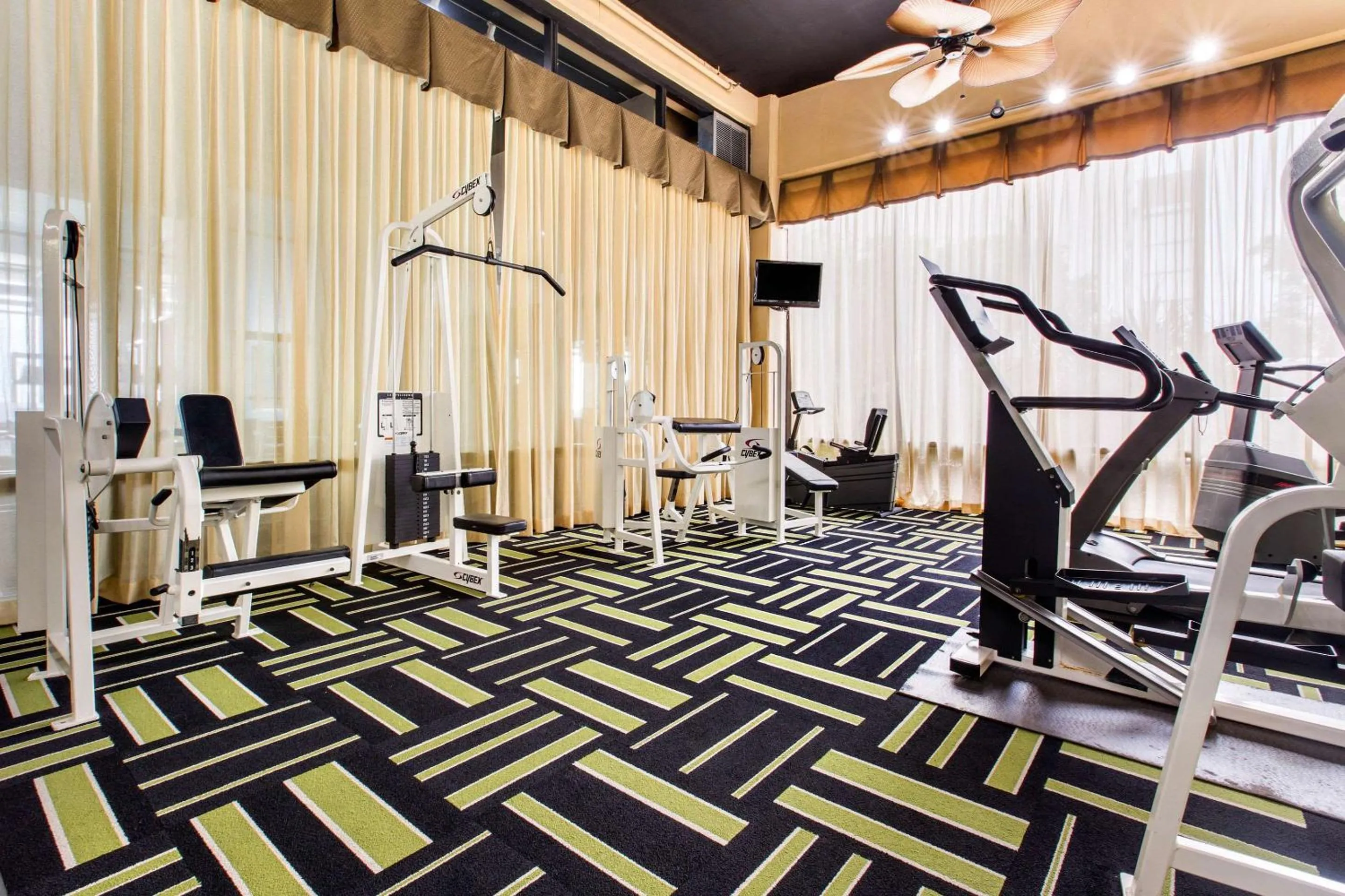 Fitness centre/facilities in Coastal Hotel & Suites Virginia Beach - Oceanfront