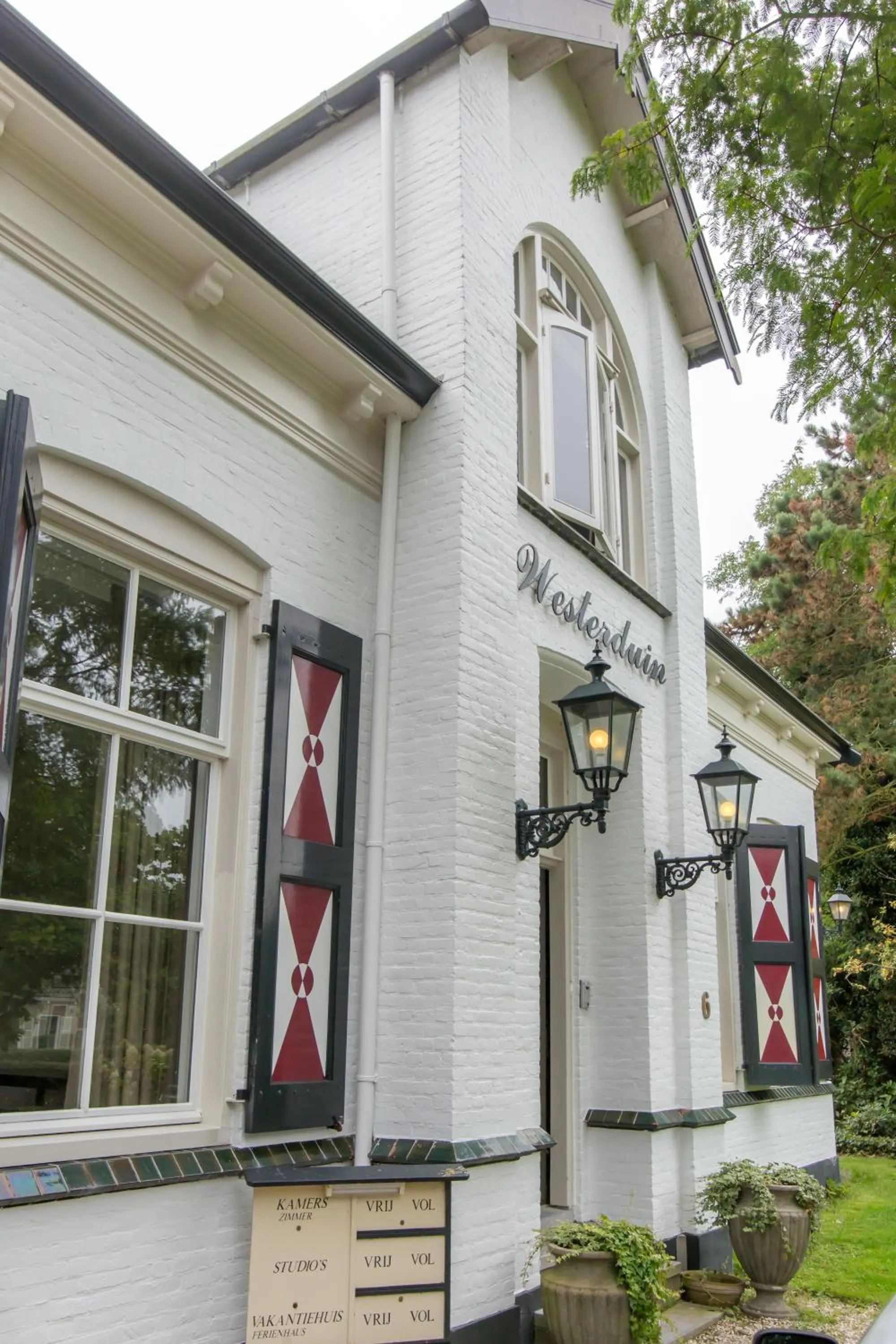 Facade/entrance in Villa Westerduin