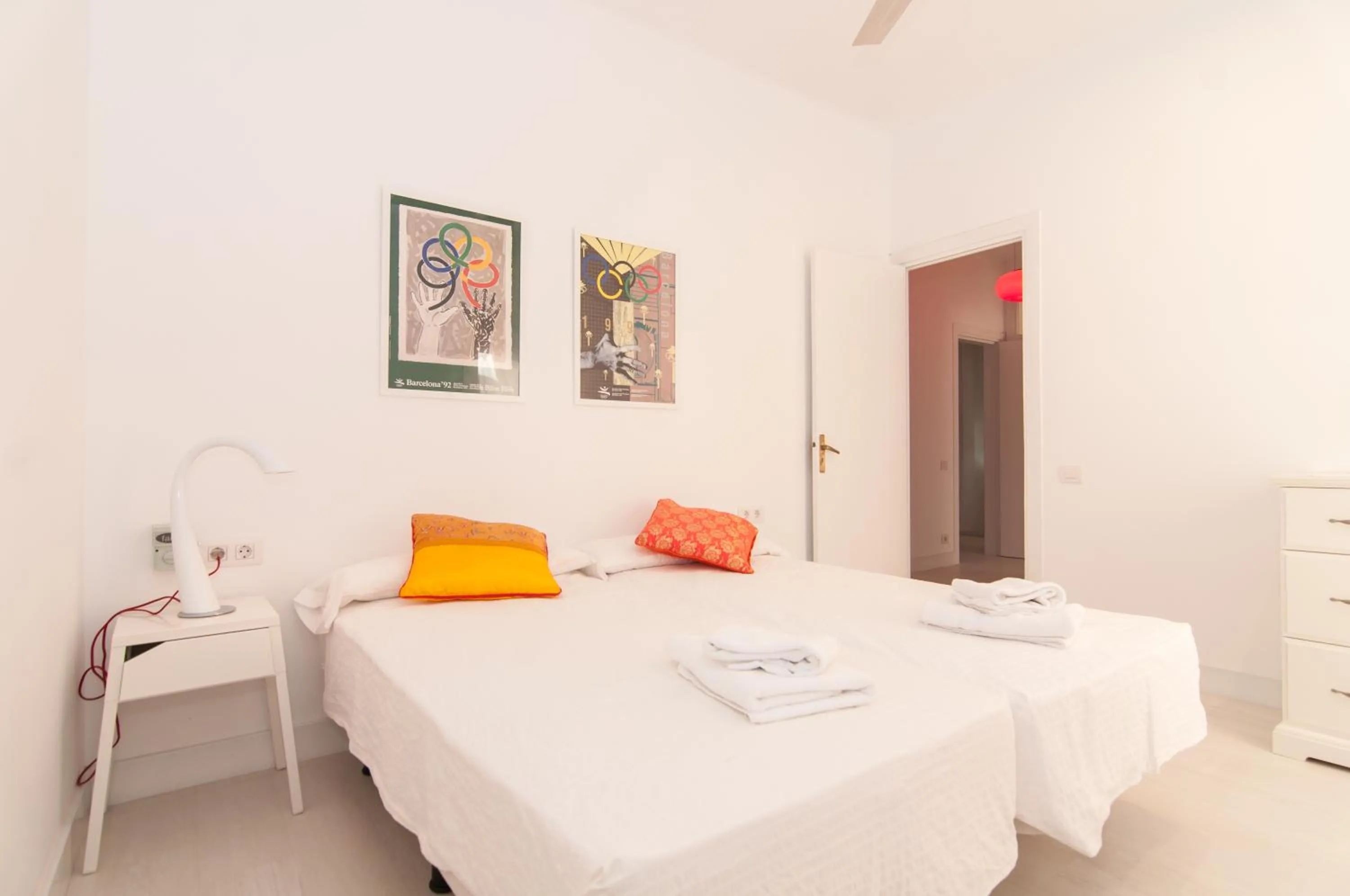 Bedroom, Bed in Weflating Ramblas