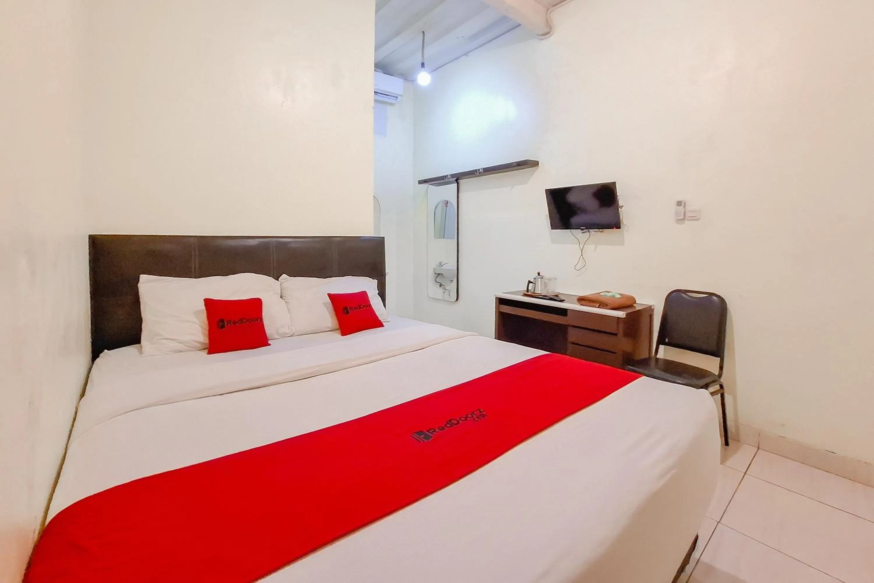 Bedroom, Bed in SUPER OYO Collection O 2383 Andongkoe 64 Salatiga