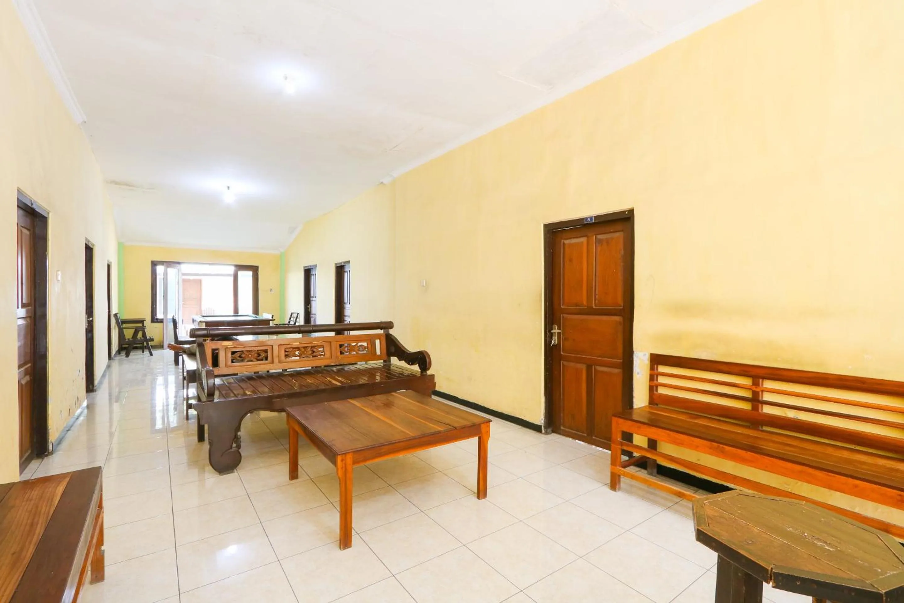 Lobby or reception in SPOT ON 2422 Hotel Moga Sari