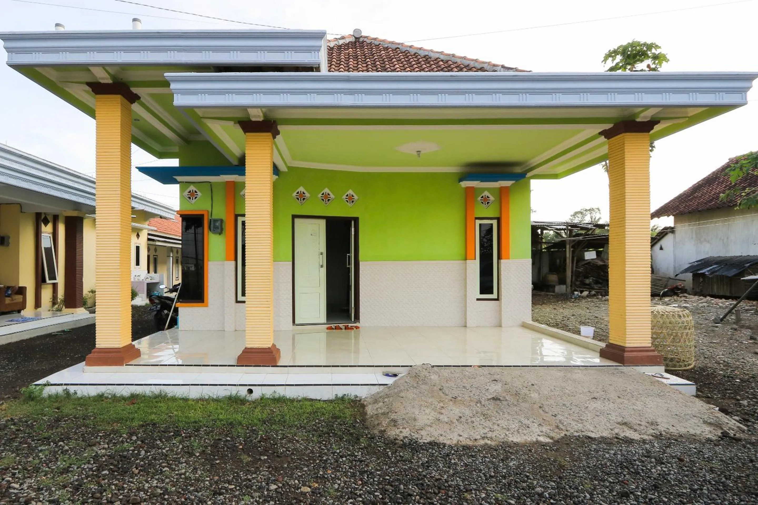 Area and facilities in OYO 2371 Islami Family Residence