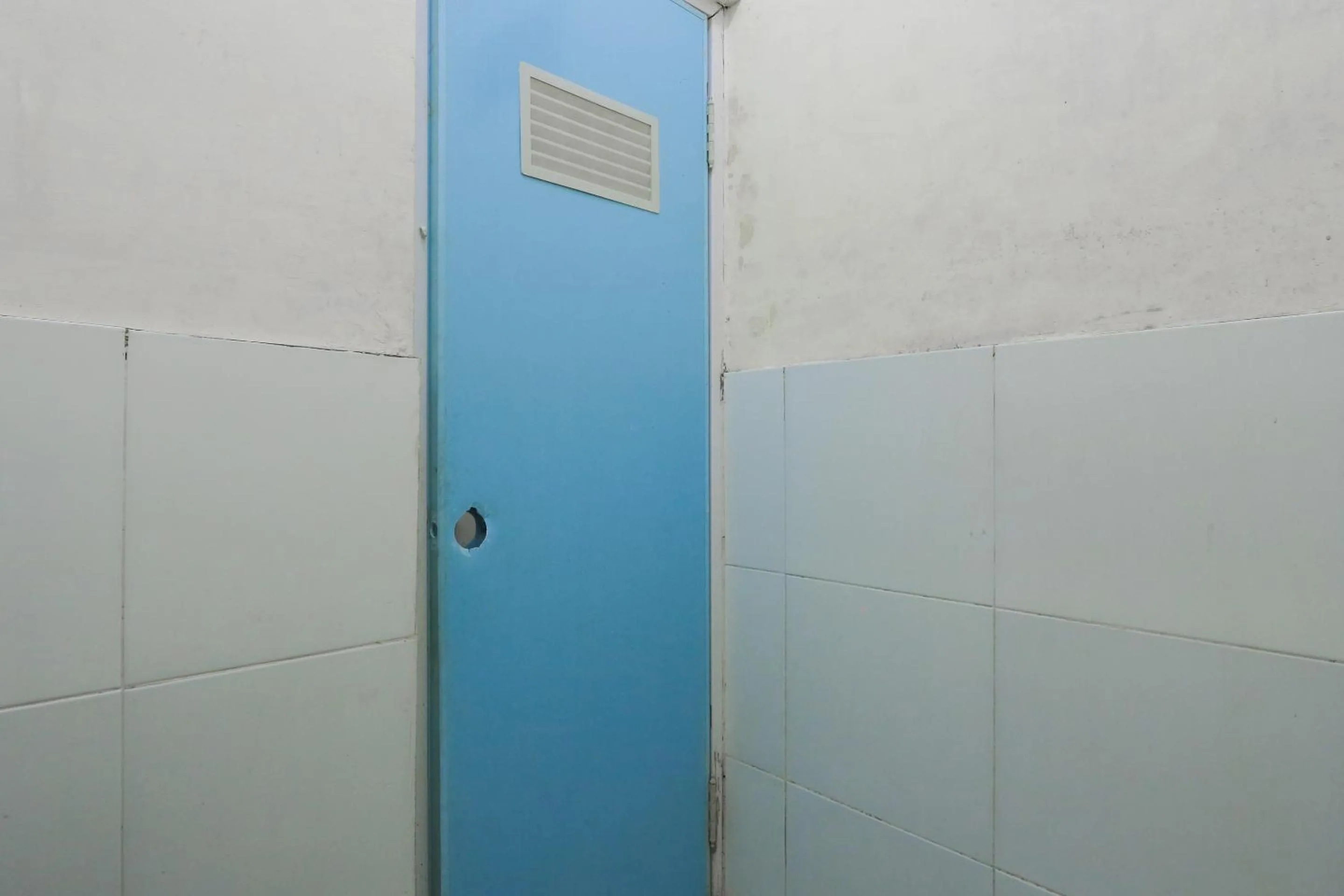 Bathroom in OYO 2371 Islami Family Residence