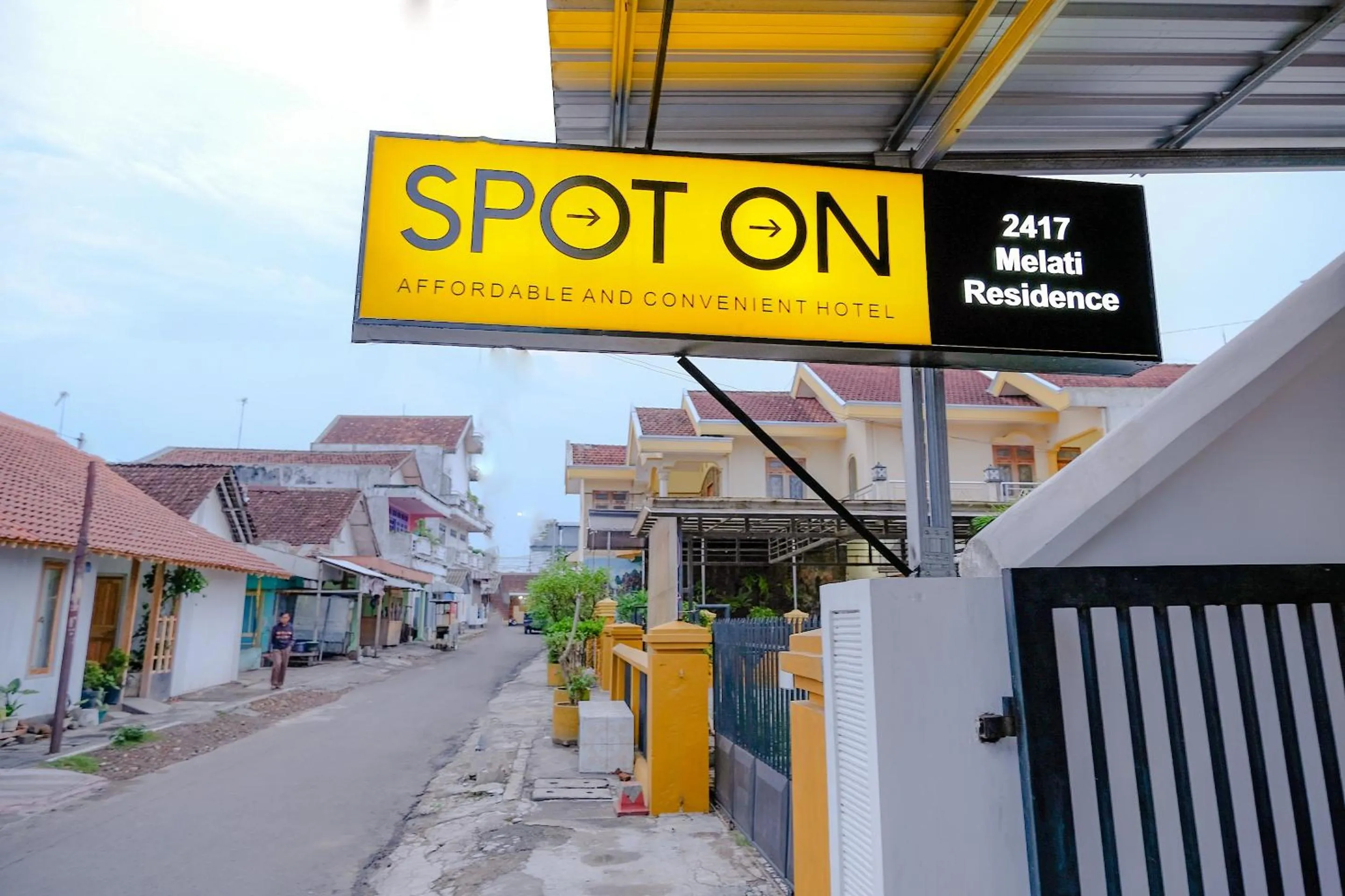 Facade/entrance in OYO 2417 Melati Residence