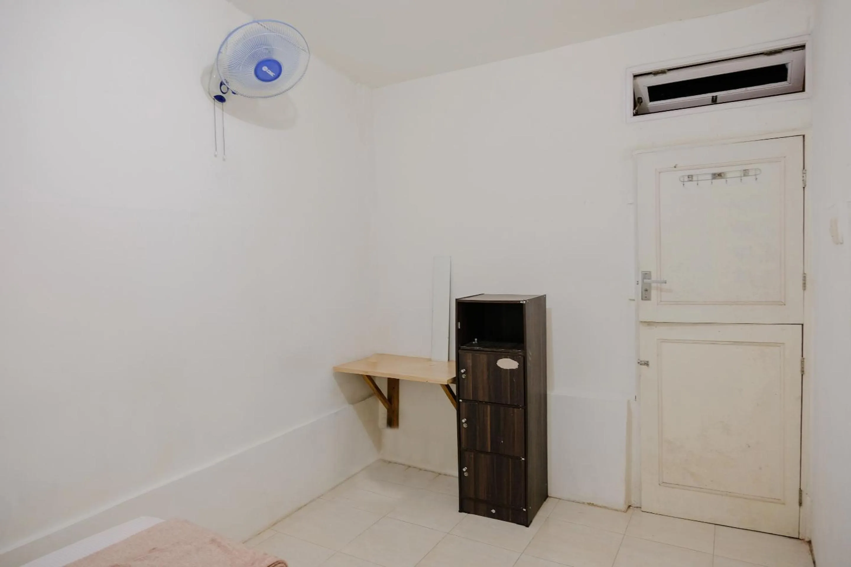 Bedroom in OYO 2417 Melati Residence