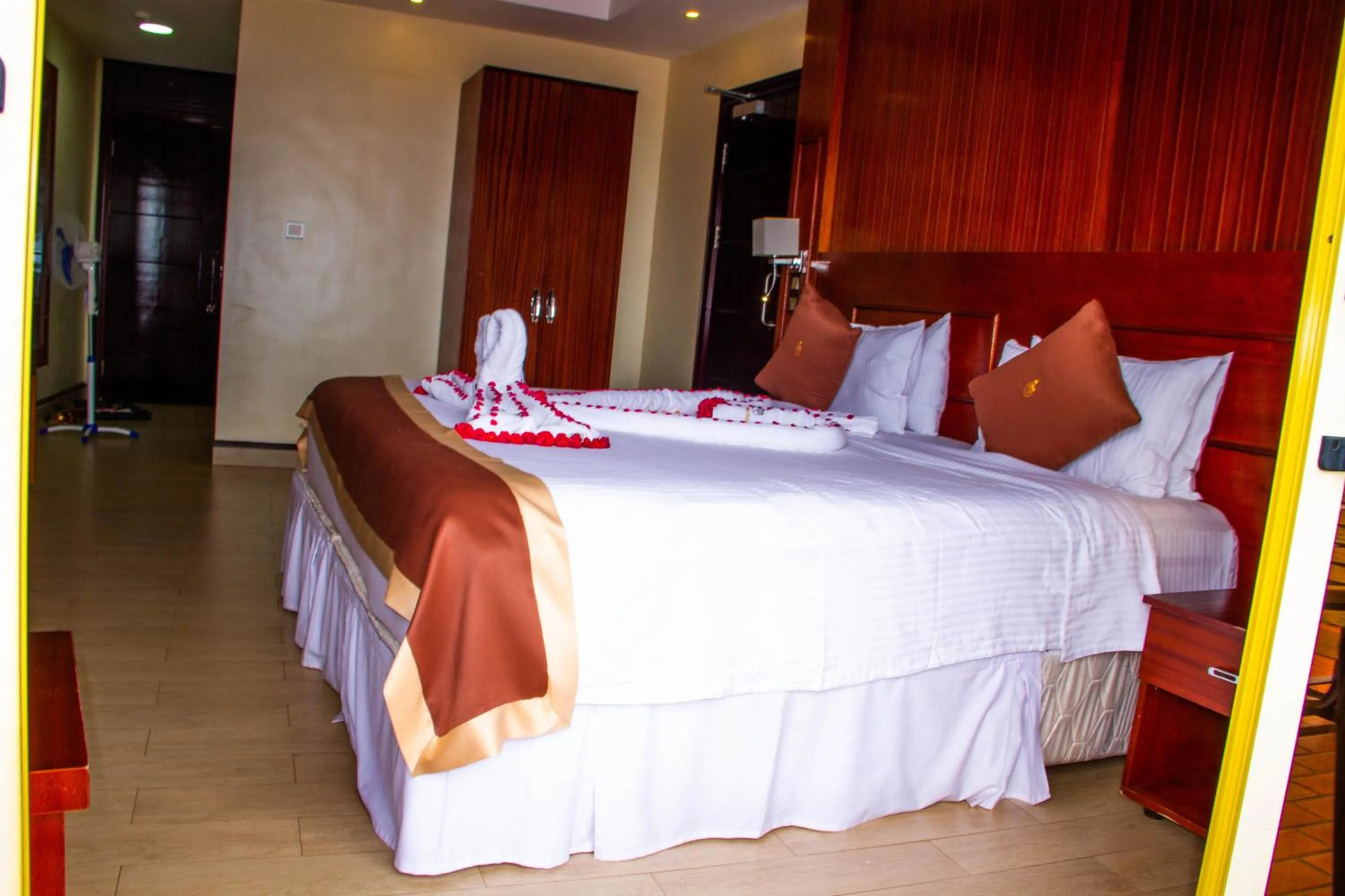 Bed in Sainte Famille Hotel