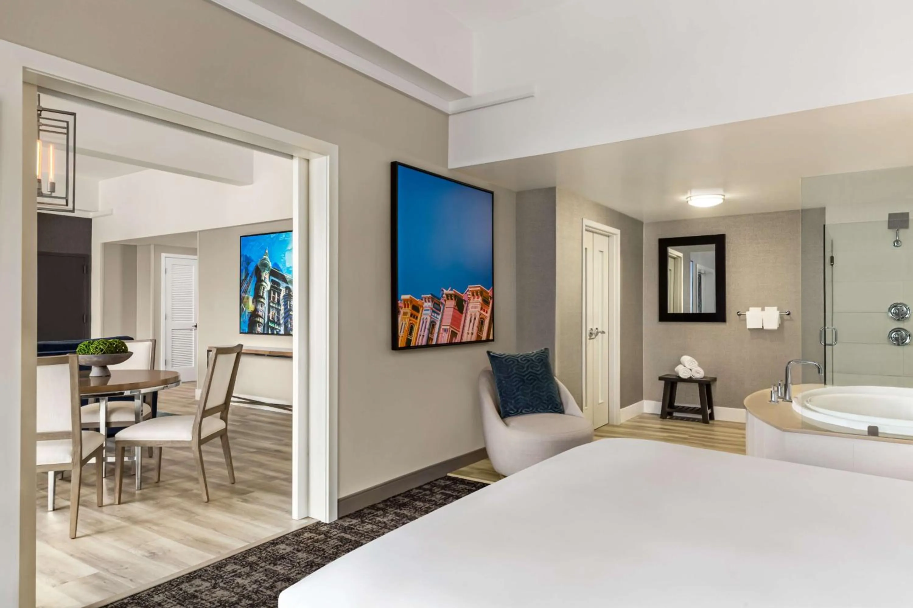 Bed in Hilton San Francisco Financial District