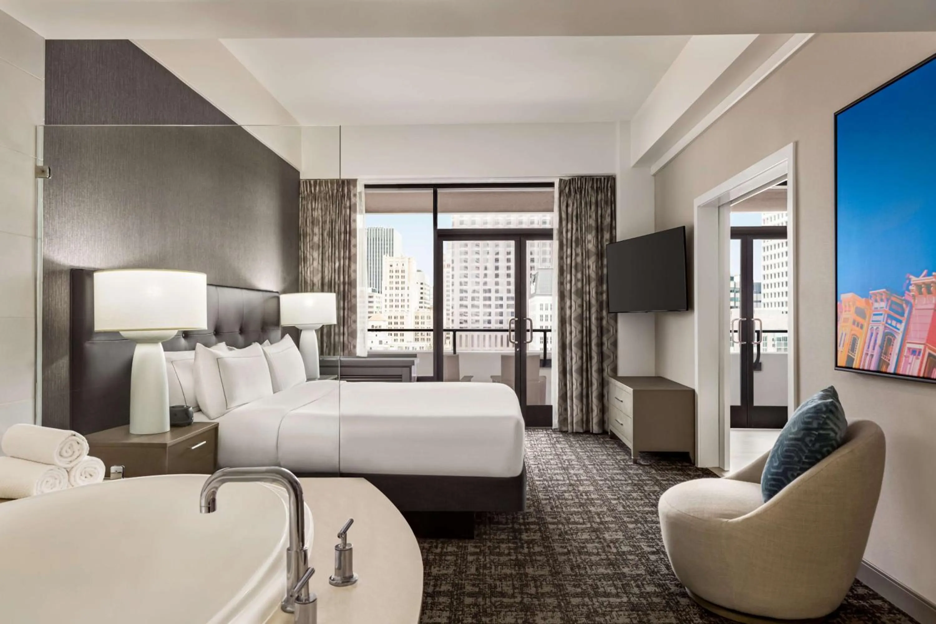 Bed in Hilton San Francisco Financial District