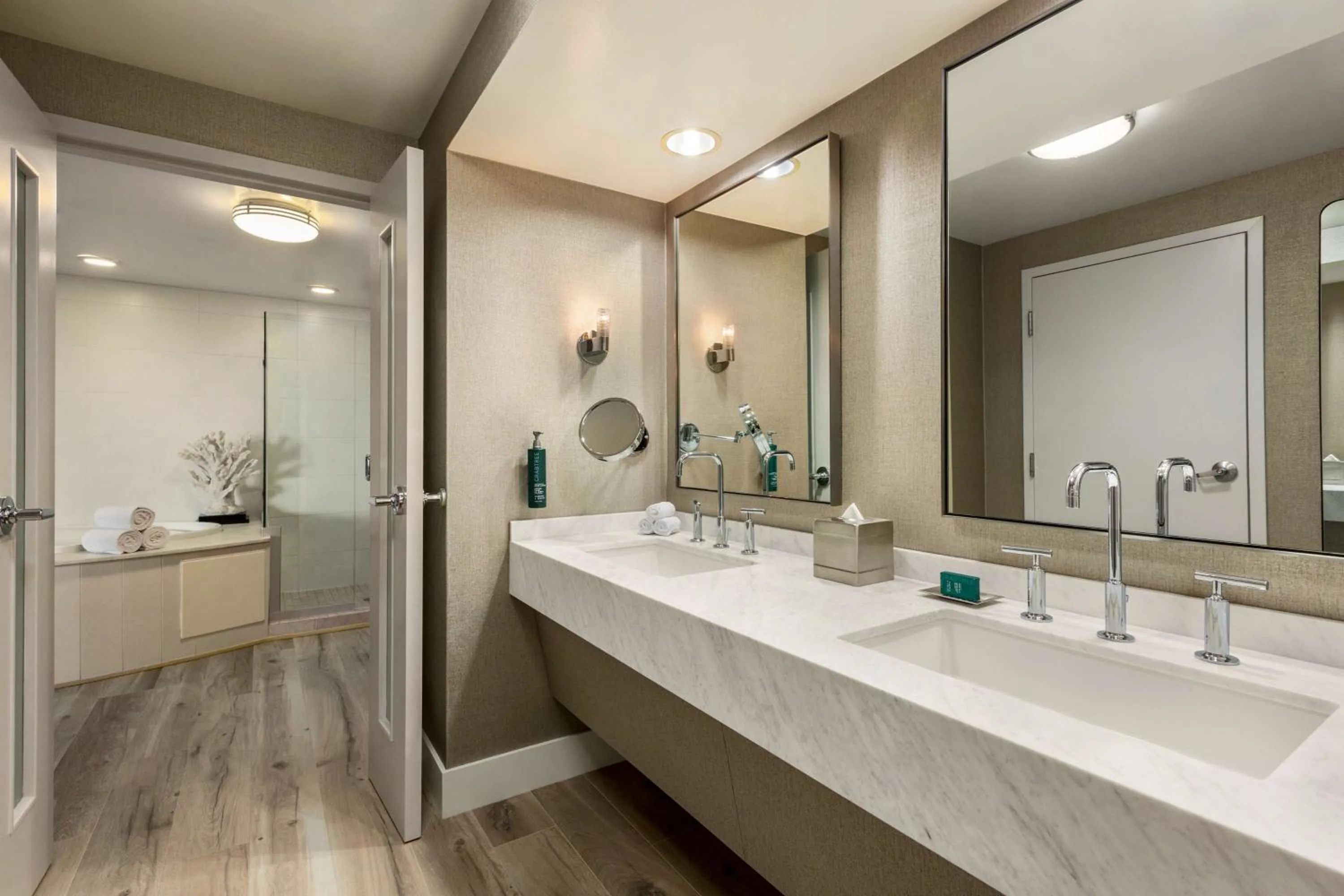 Bathroom in Hilton San Francisco Financial District