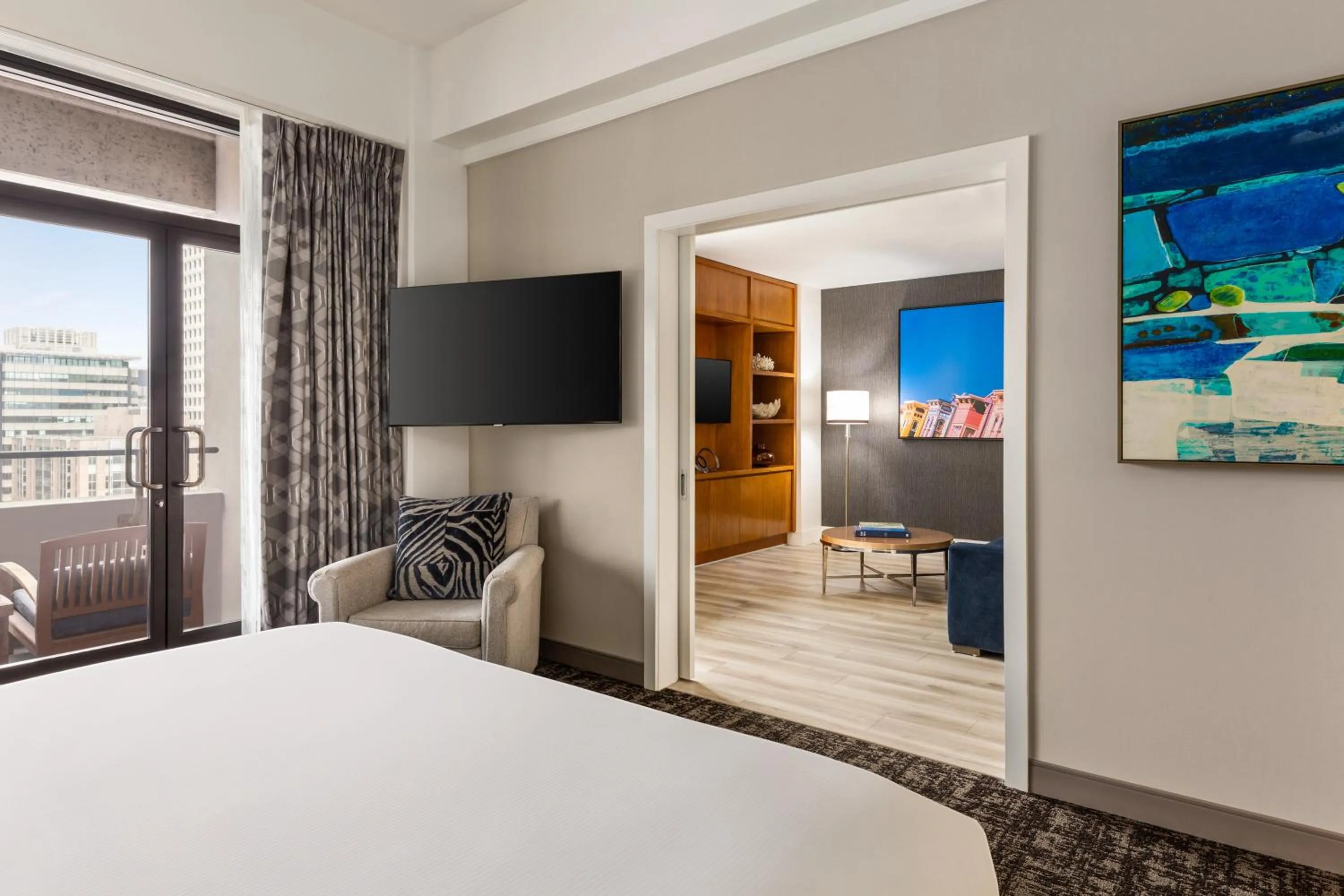 Photo of the whole room, Bed in Hilton San Francisco Financial District