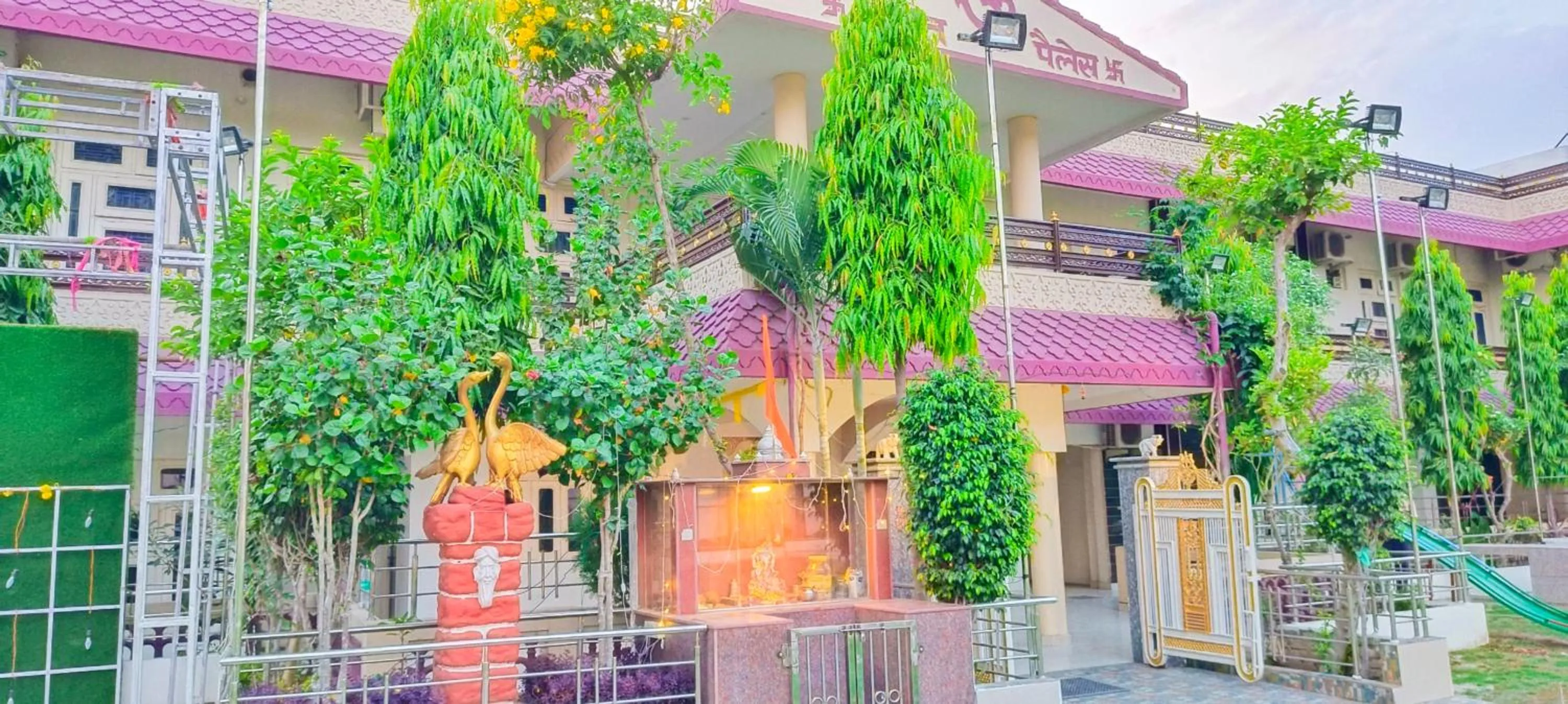 Property building in Hotel Prabhat Palace