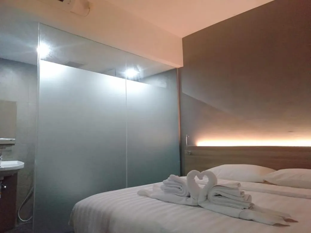 Bed in Hotel Marina Airport Semarang