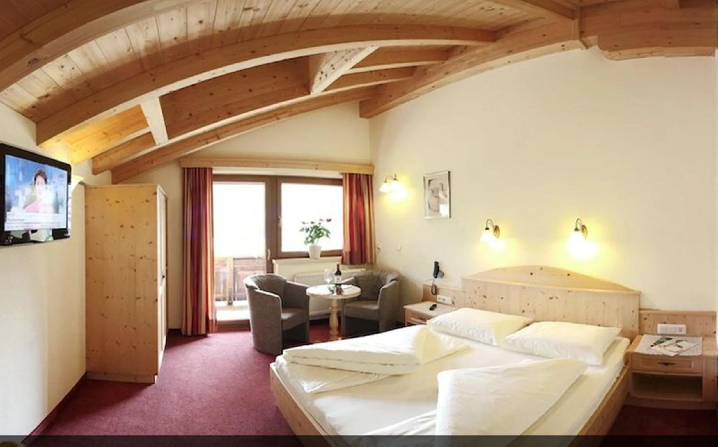 Bedroom in Hotel Garni Klocker
