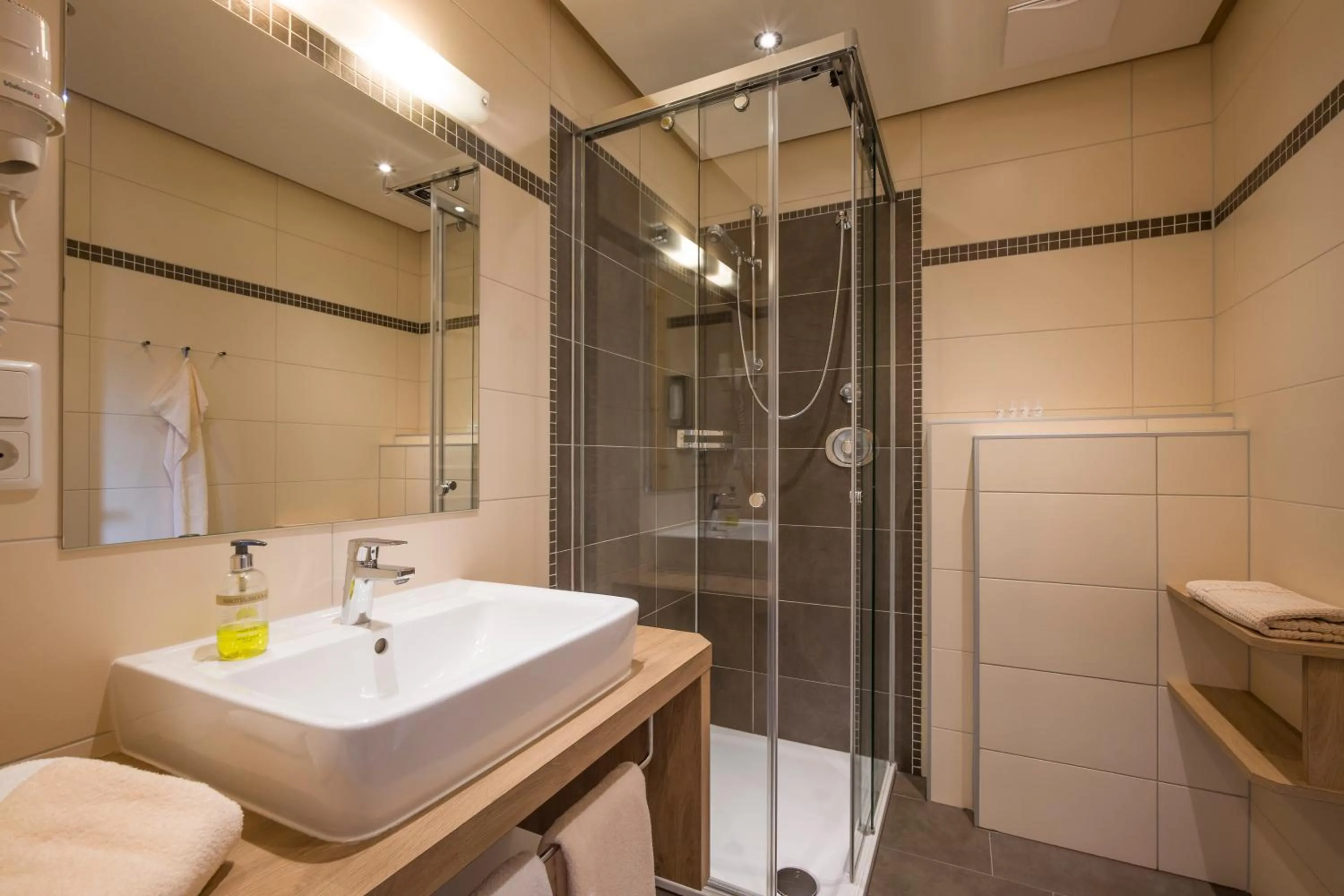 Bathroom in Hotel Garni Klocker