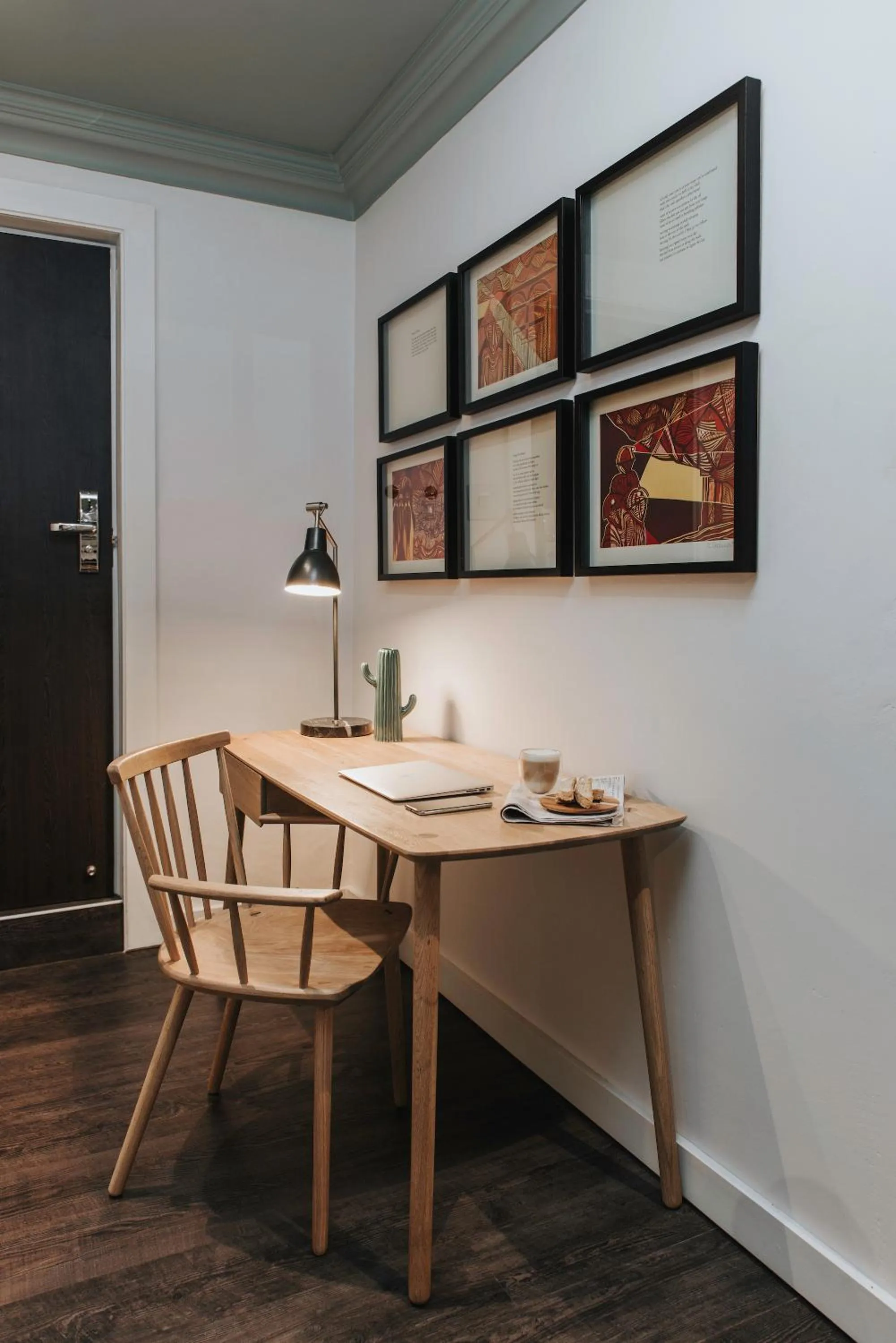 Coffee/tea facilities in The Feather Hill Boutique Hotel