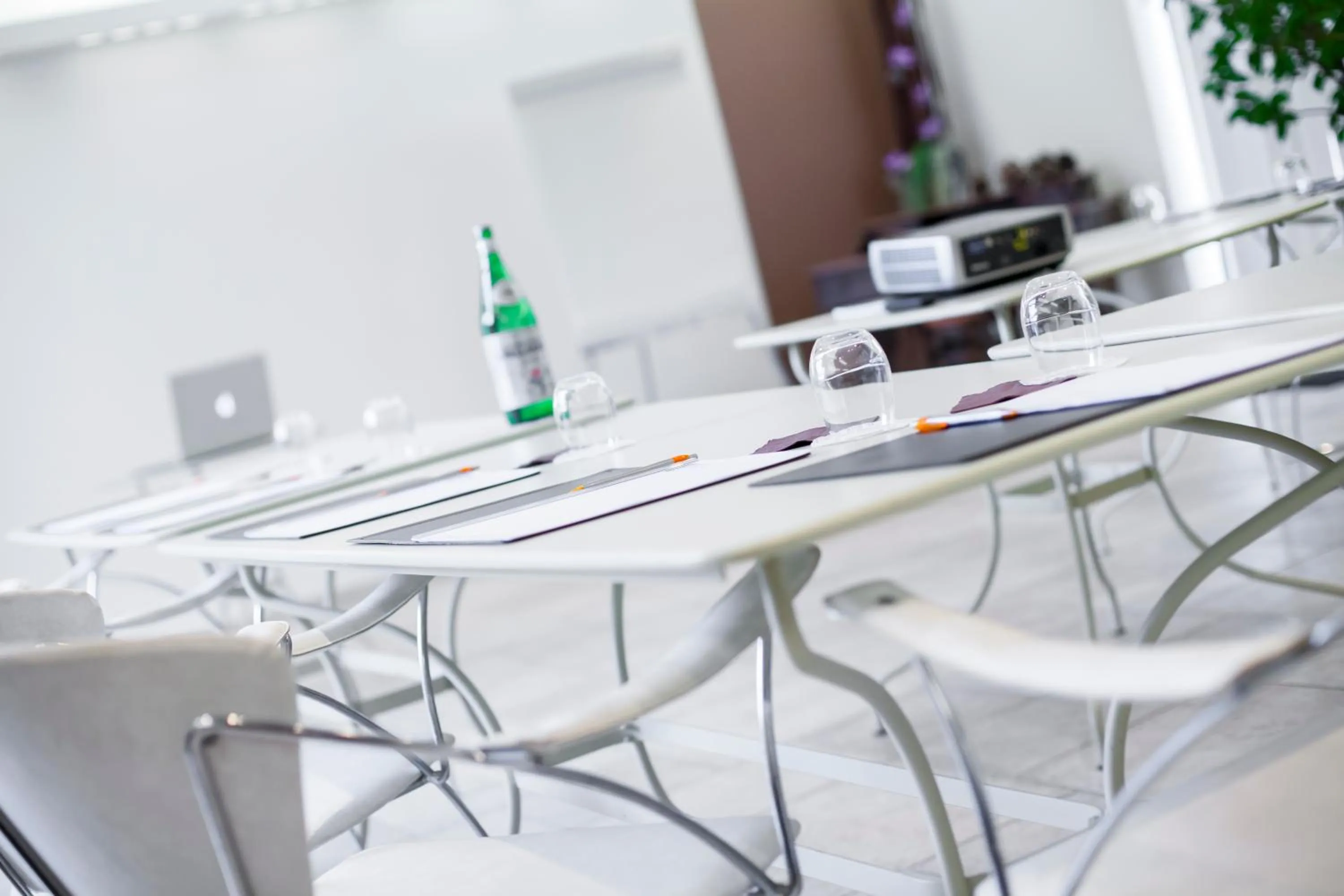 Business facilities in Hostellerie De Bretonnière - Groupe Logis Hotels