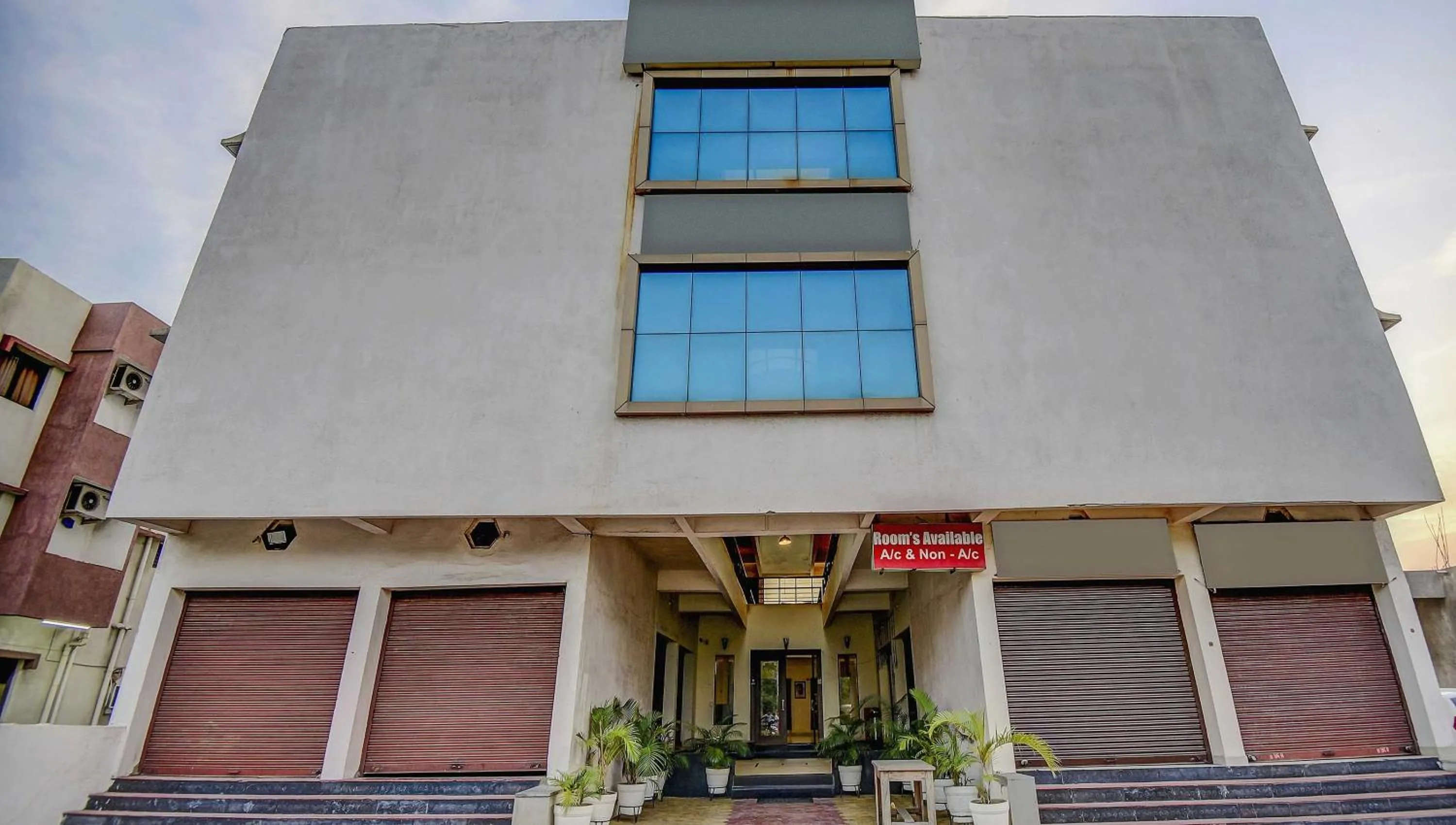 Facade/entrance in Hotel O Plus Corporate One