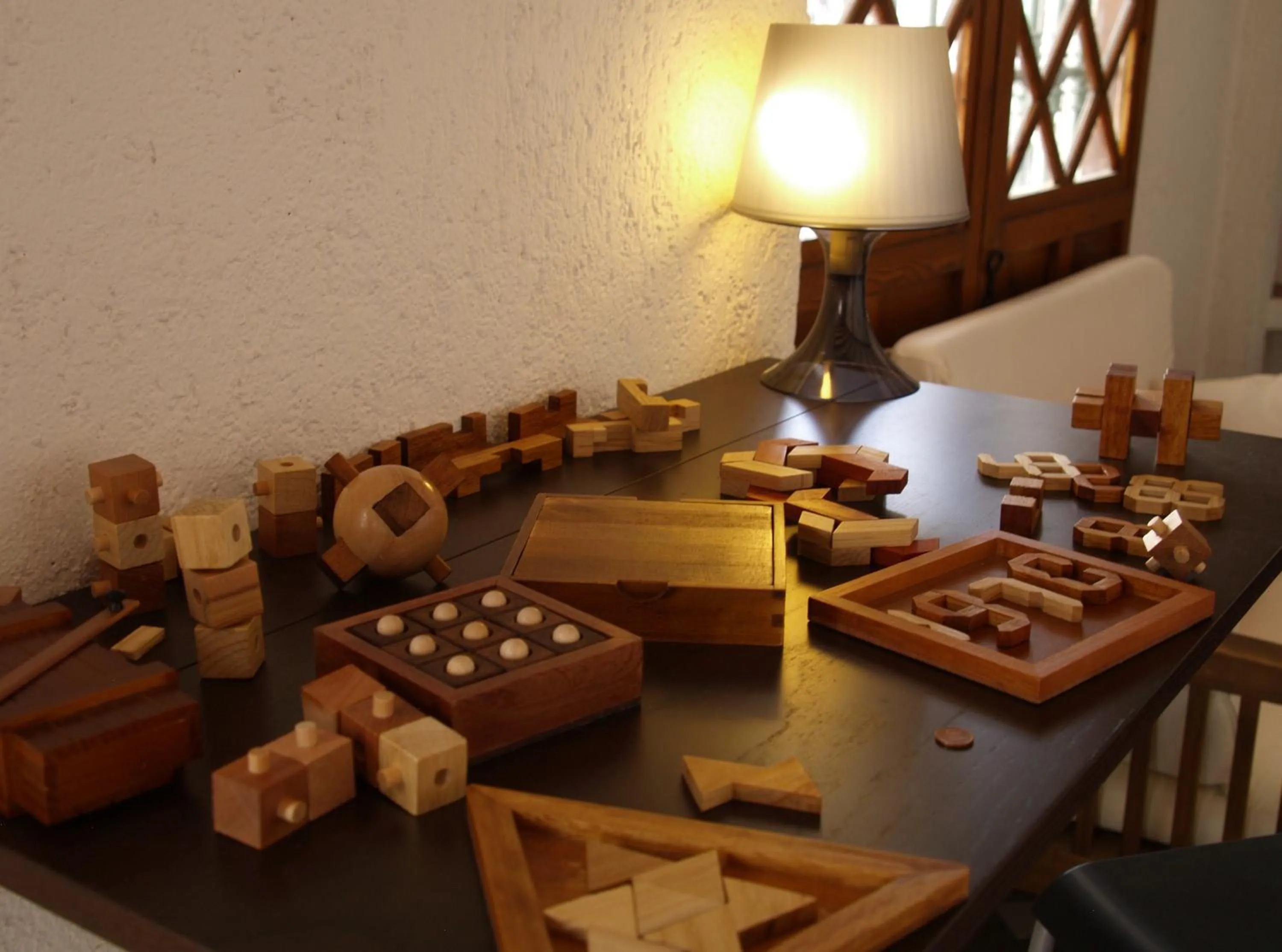 Communal lounge/ TV room in Granada Old Town Hostel