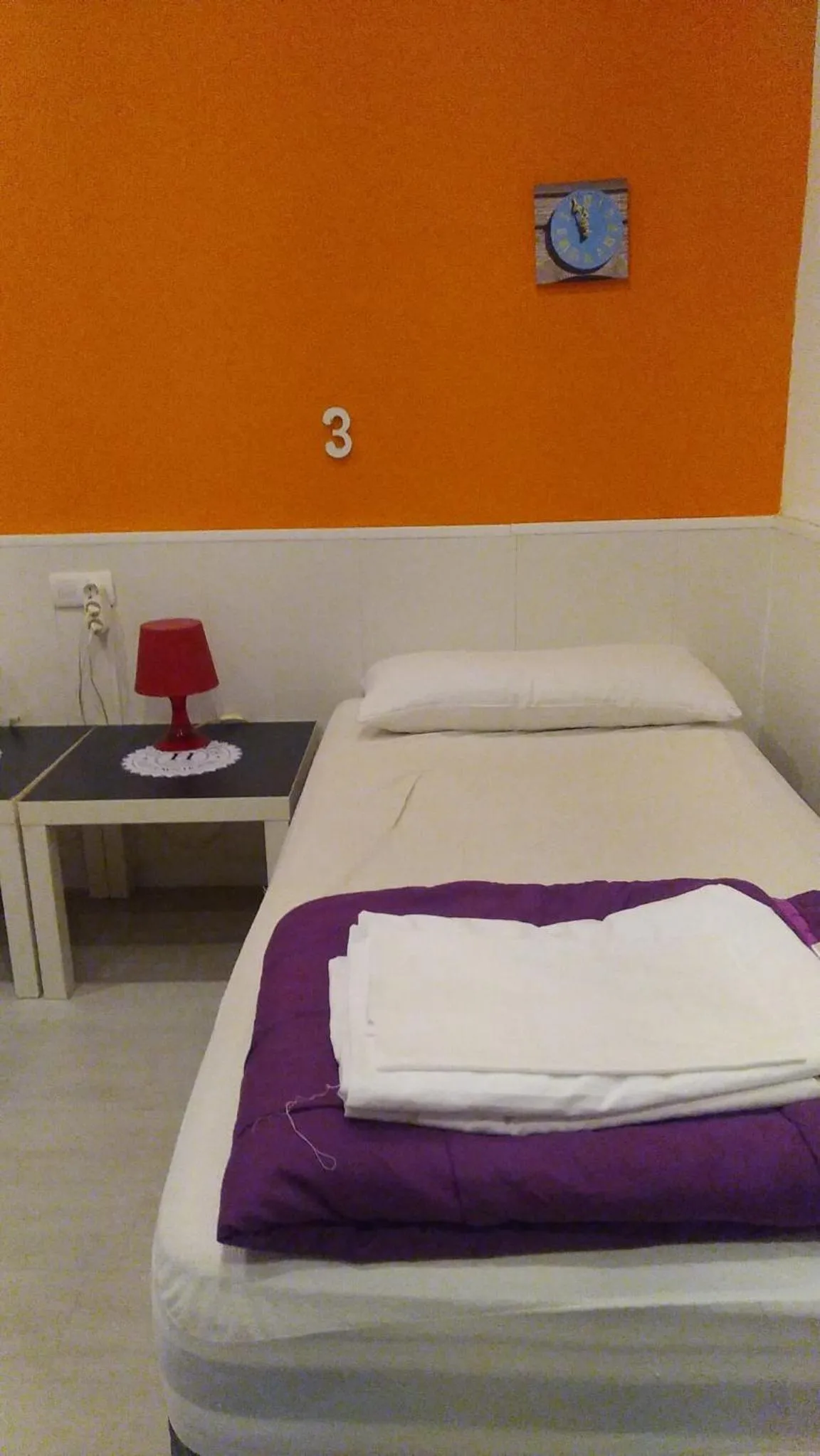 Photo of the whole room, Bed in Granada Old Town Hostel