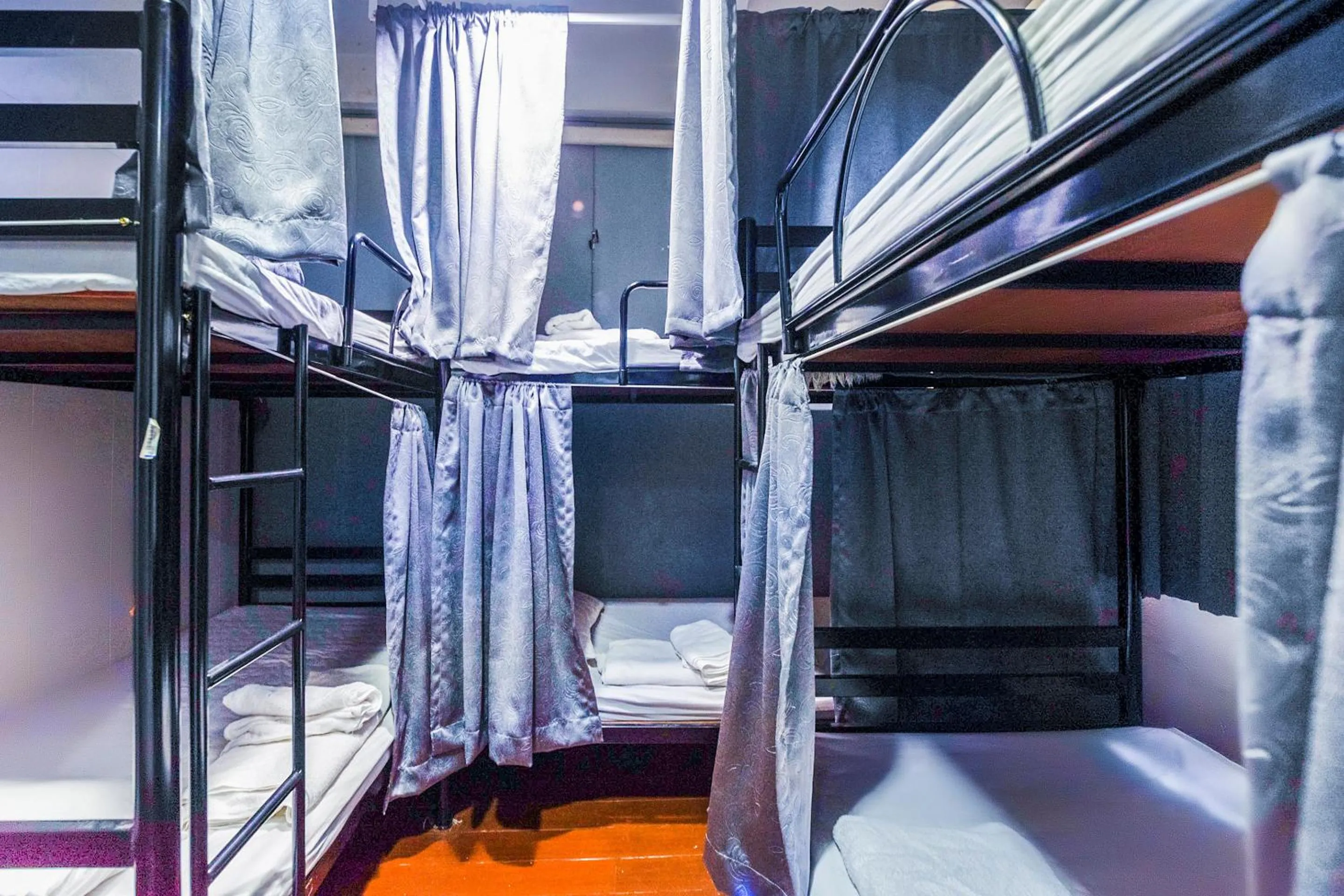 Bed in 6-Bed Dormitory Room in Ali Hostel