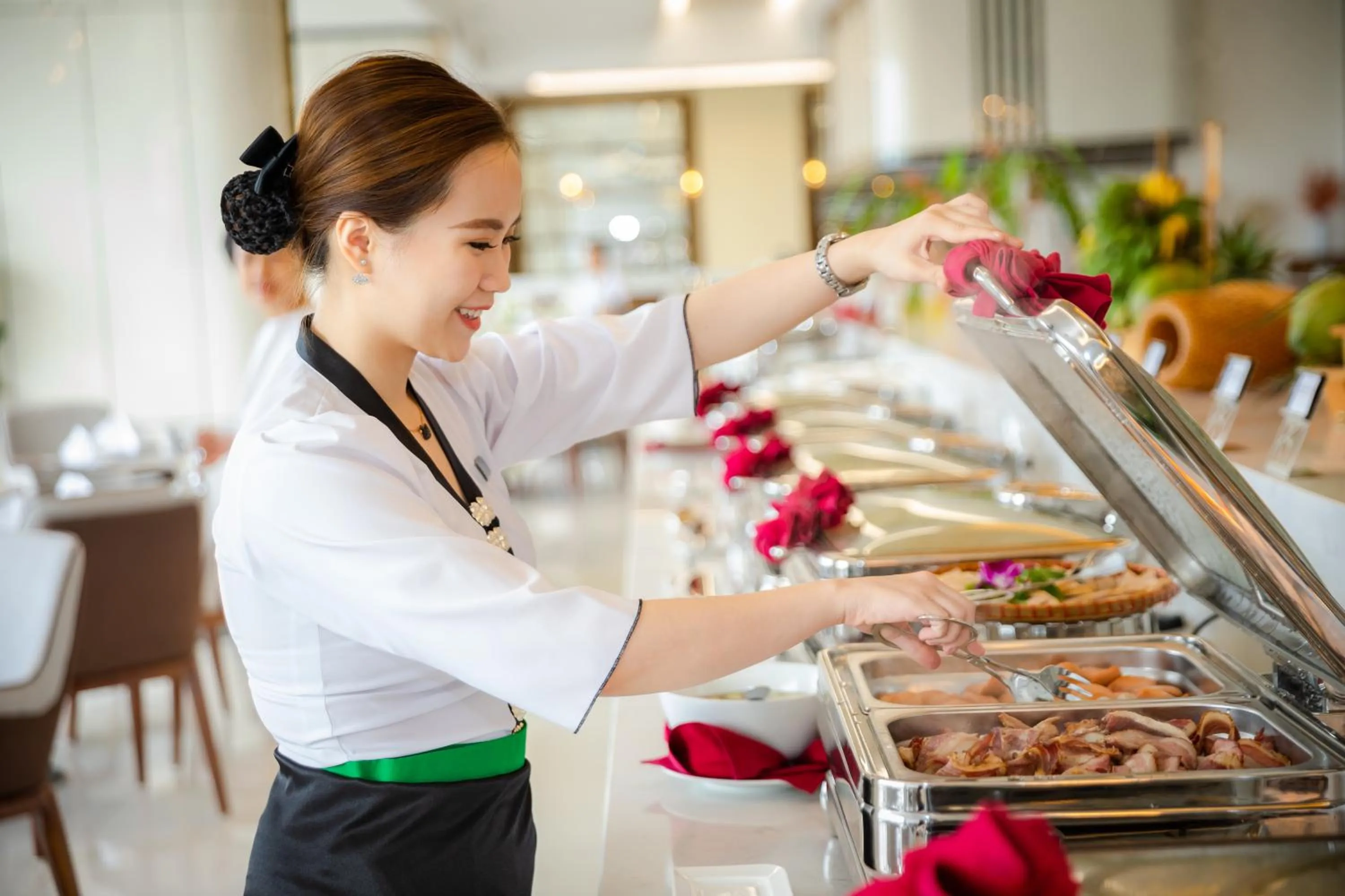 Restaurant/places to eat in Muong Thanh Grand Bai Chay