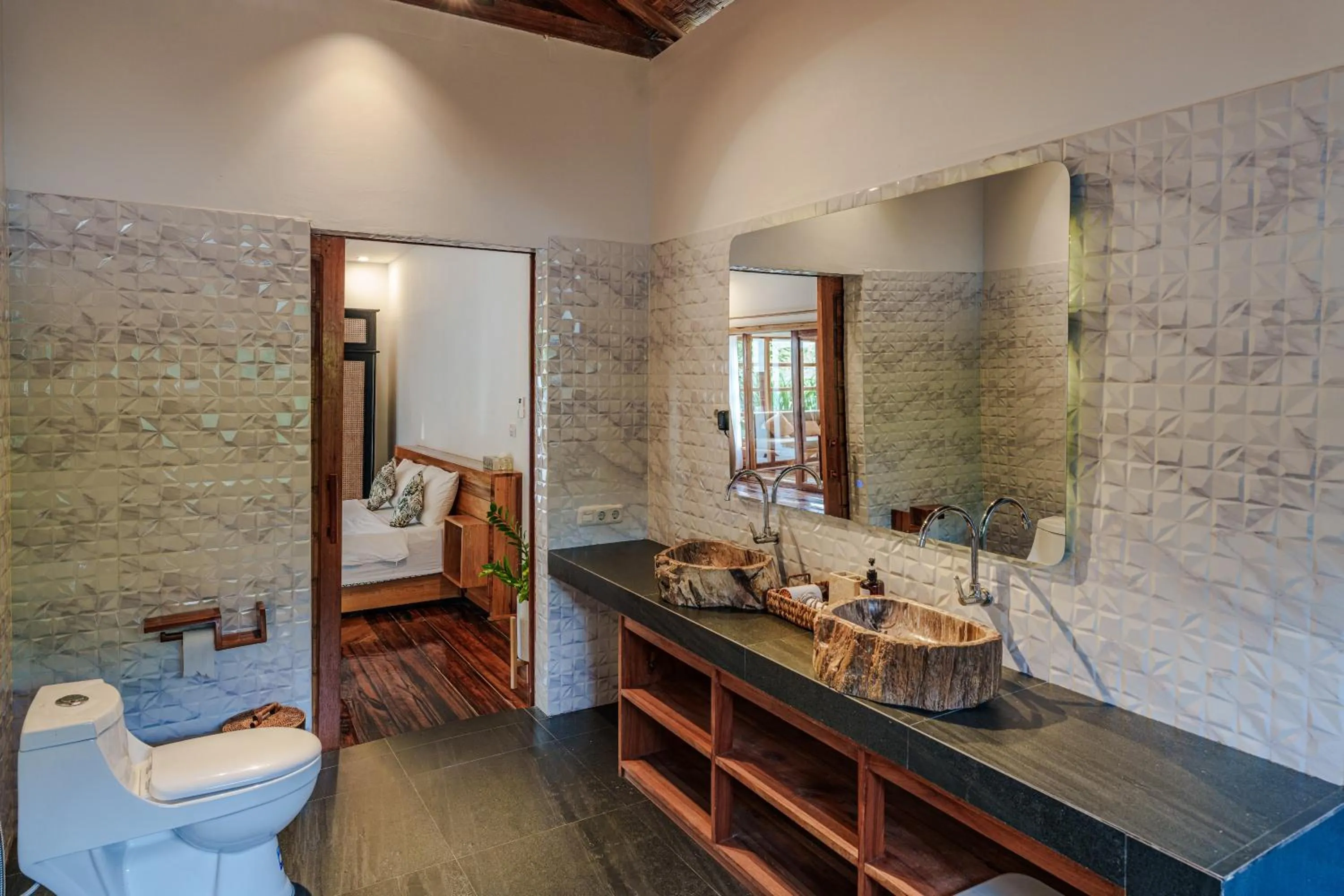 Reconnect - Private Island Resort & Dive Center Togean - Buka Buka Island