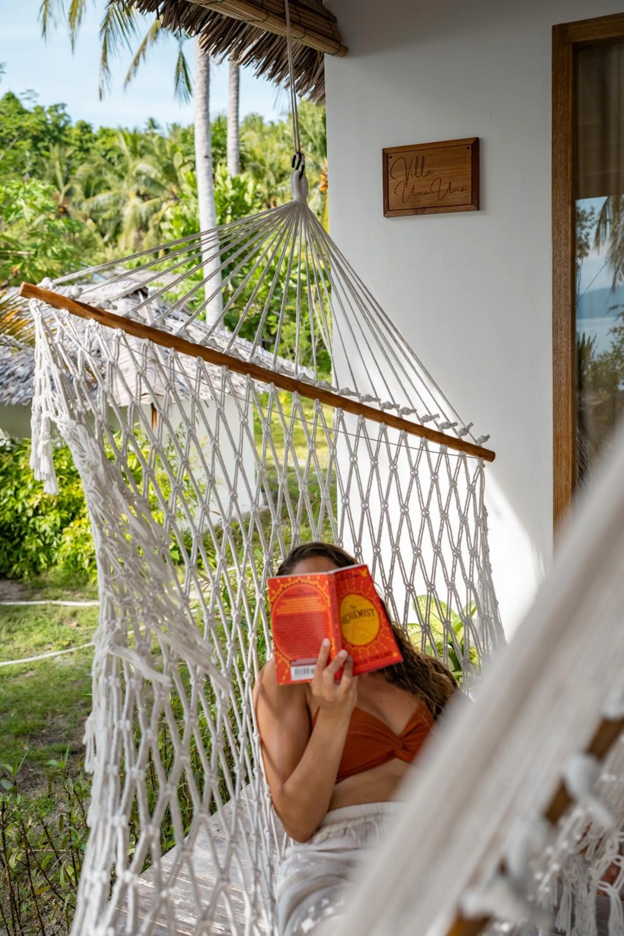 Reconnect - Private Island Resort & Dive Center Togean - Buka Buka Island