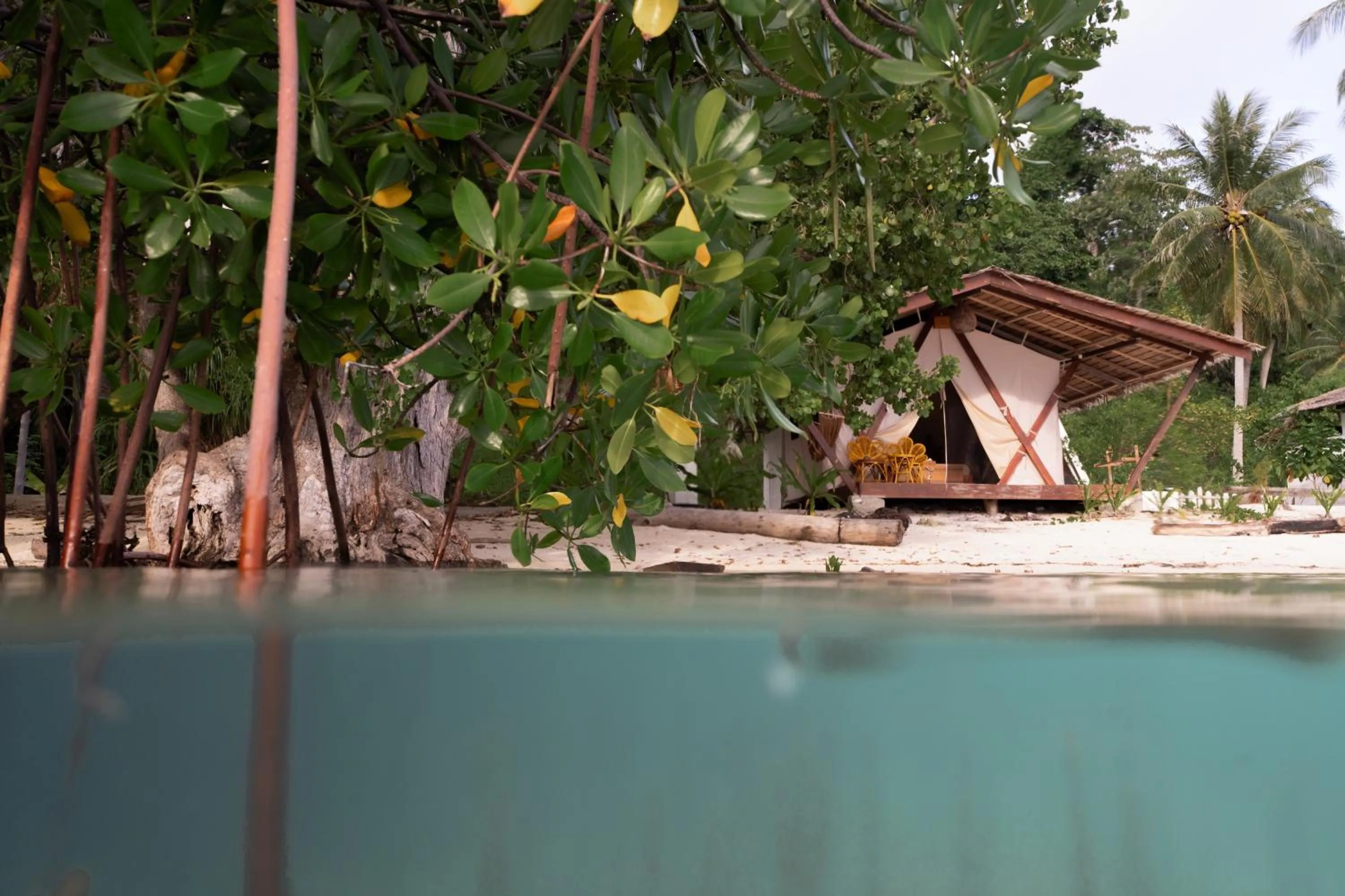 Reconnect - Private Island Resort & Dive Center Togean - Buka Buka Island