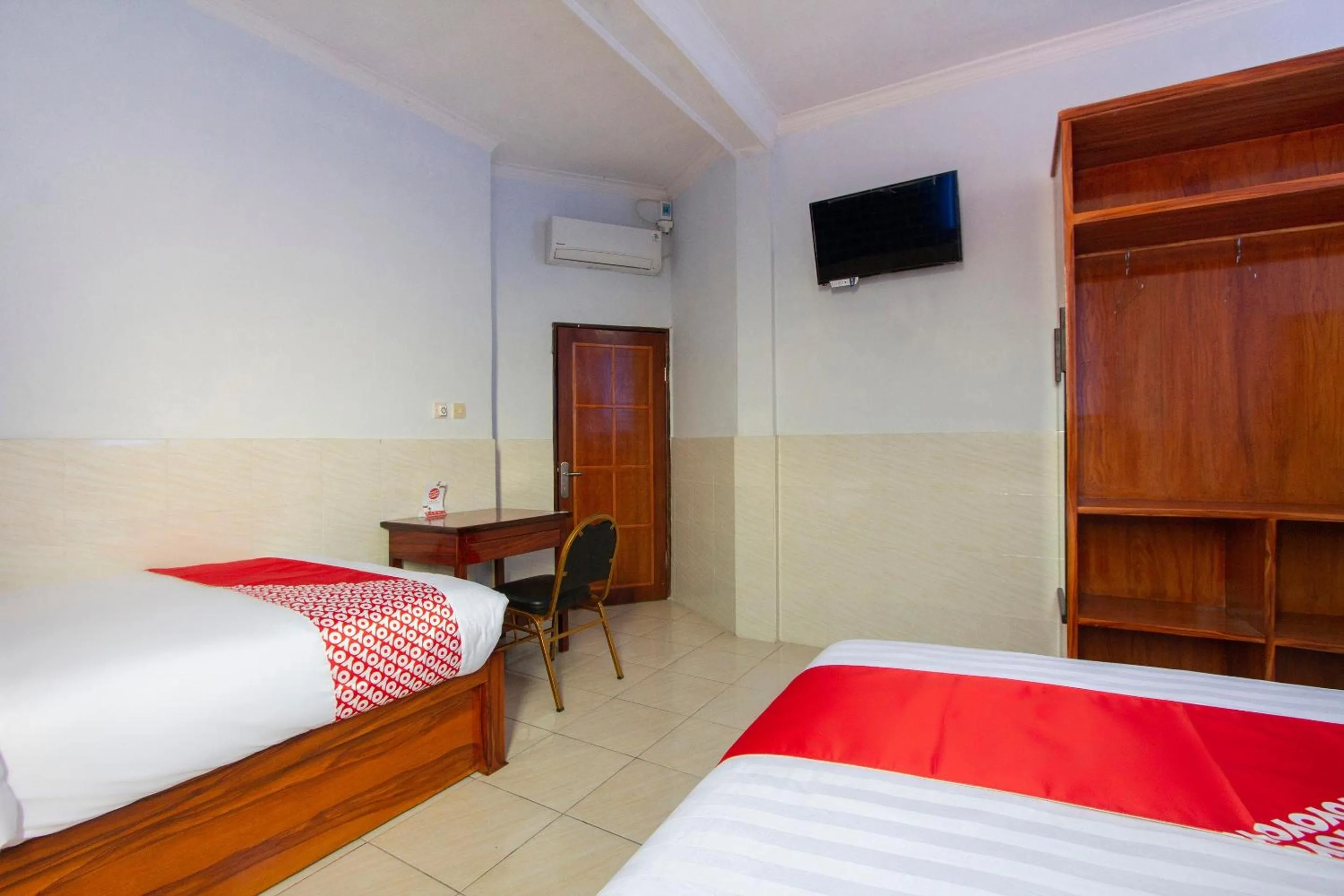 Bedroom, Bed in OYO Life 3720 Homestay Gayatri Janti