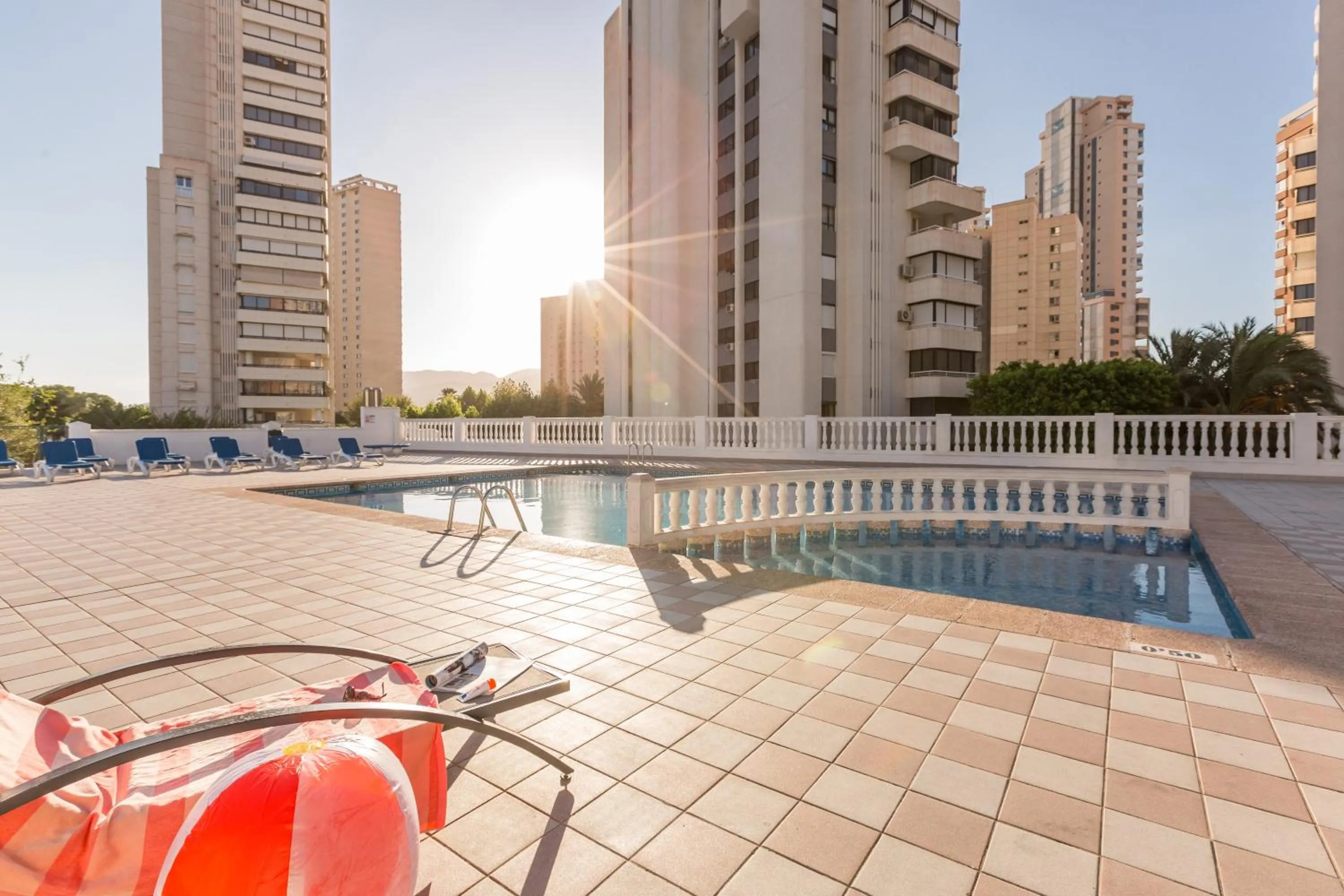 Swimming pool in Pierre & Vacances Benidorm Levante - Adults Recommended
