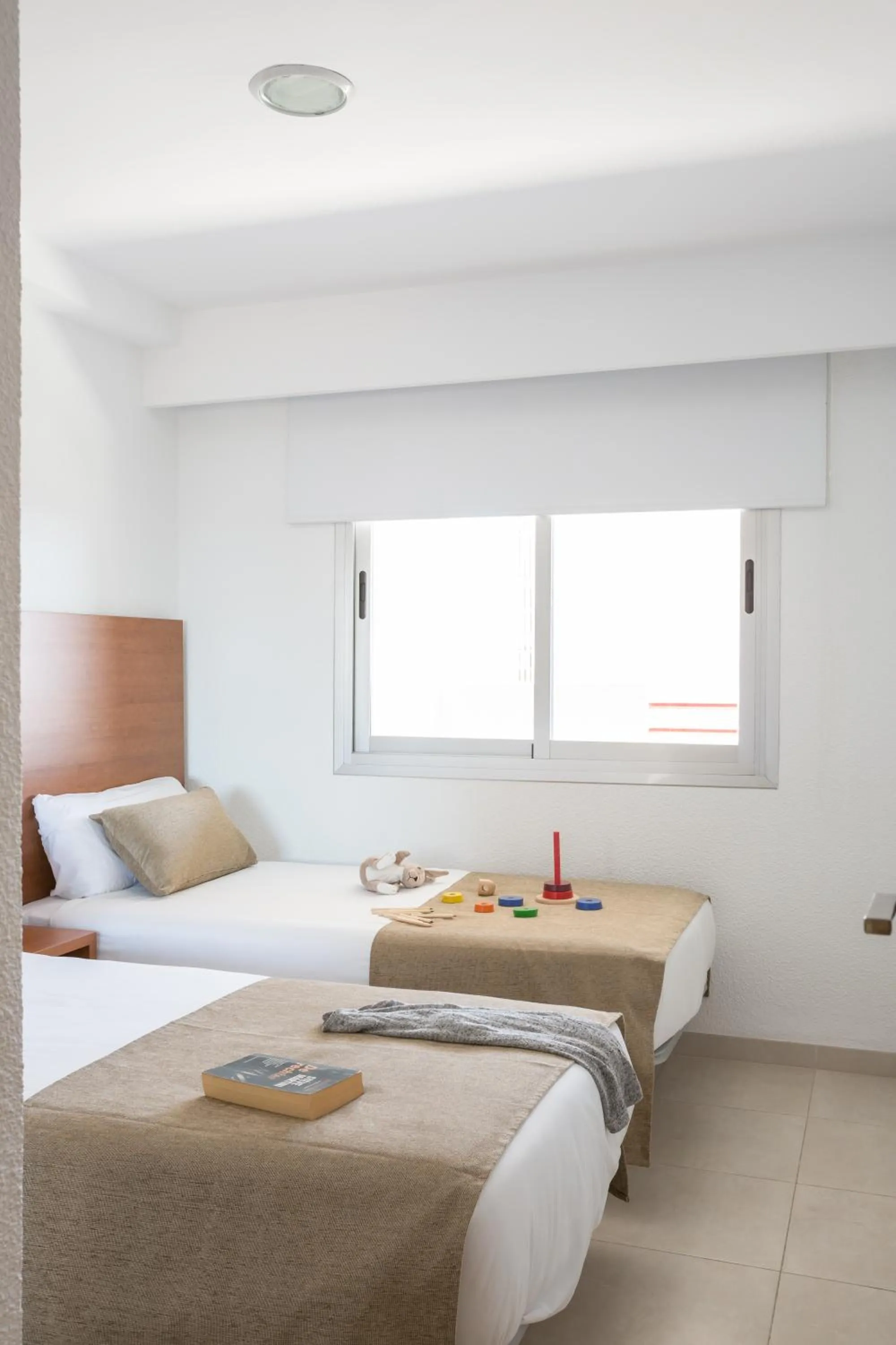 Bedroom, Bed in Pierre & Vacances Benidorm Levante - Adults Recommended