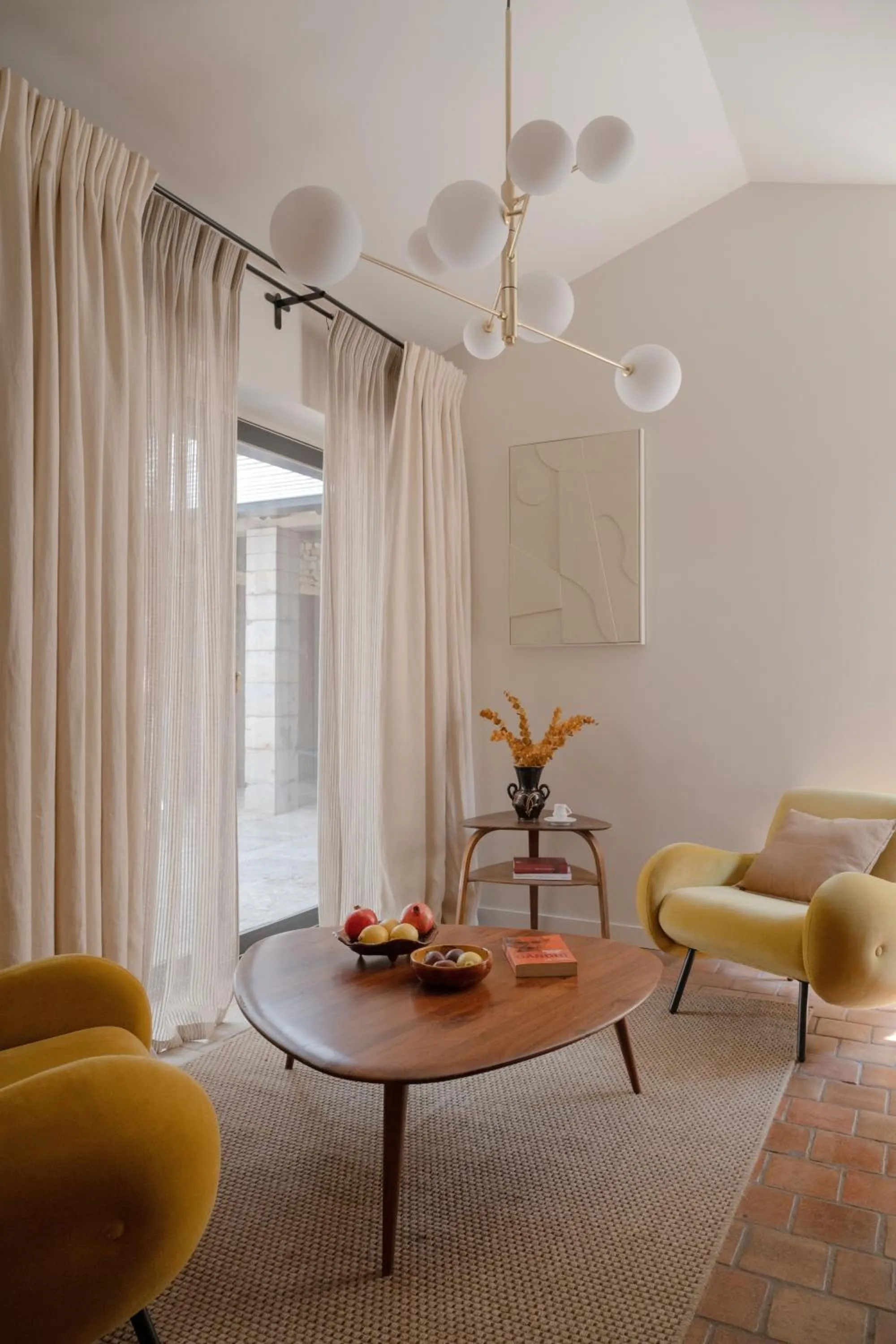Living room in MiHotel Tour Rose