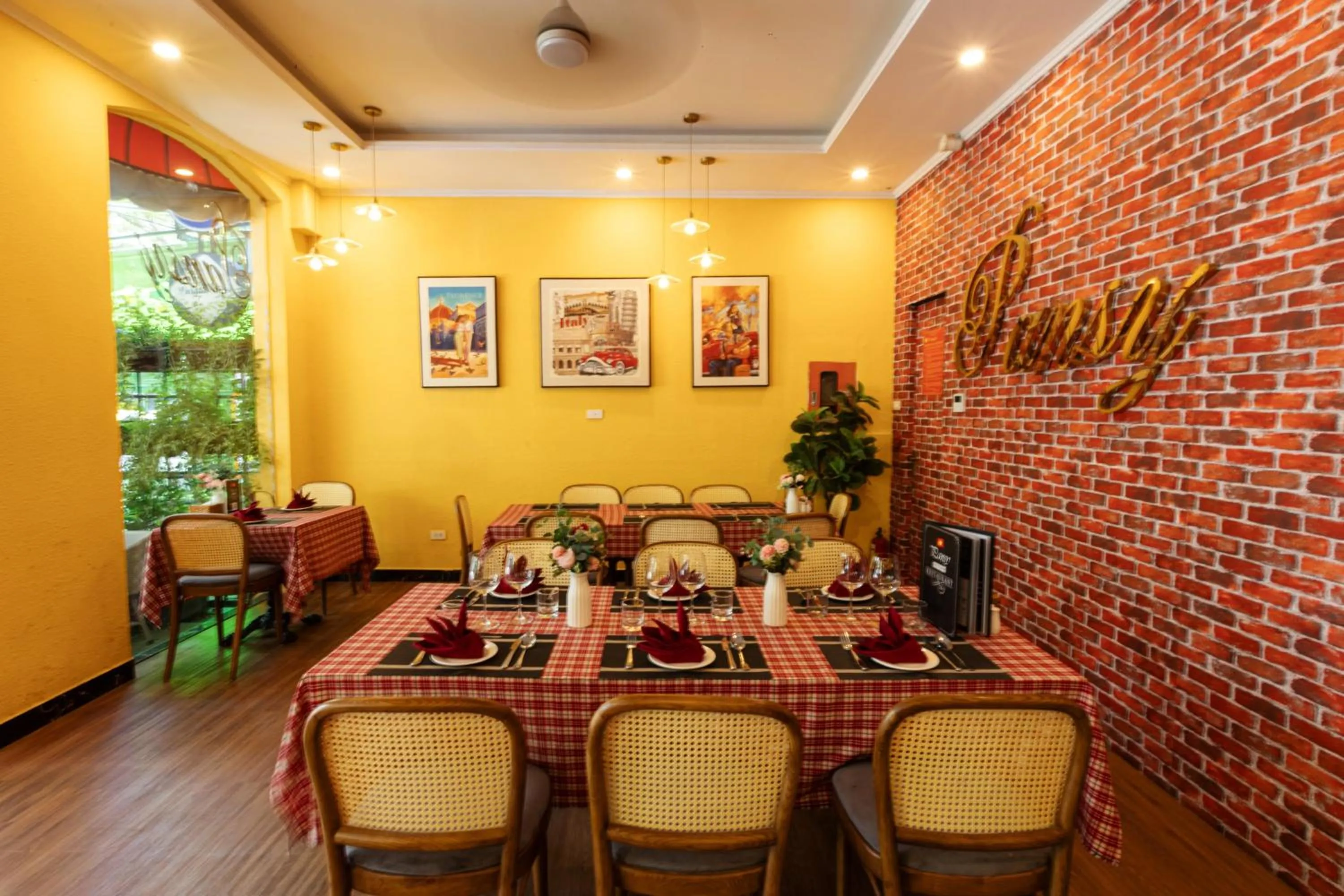 Food and drinks in Paralia Khem Beach Phu Quoc Hotel