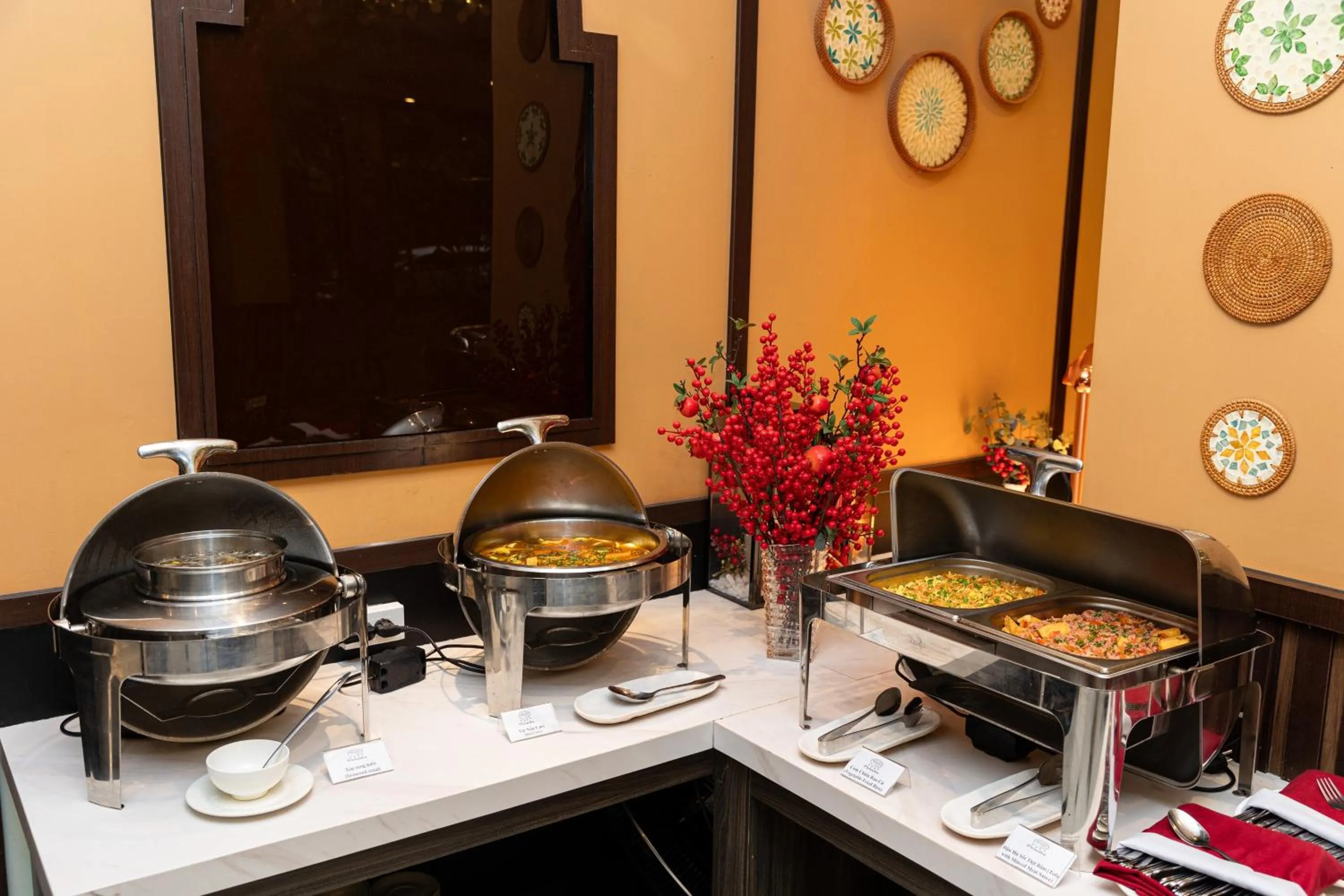 Food in Paralia Khem Beach Phu Quoc Hotel