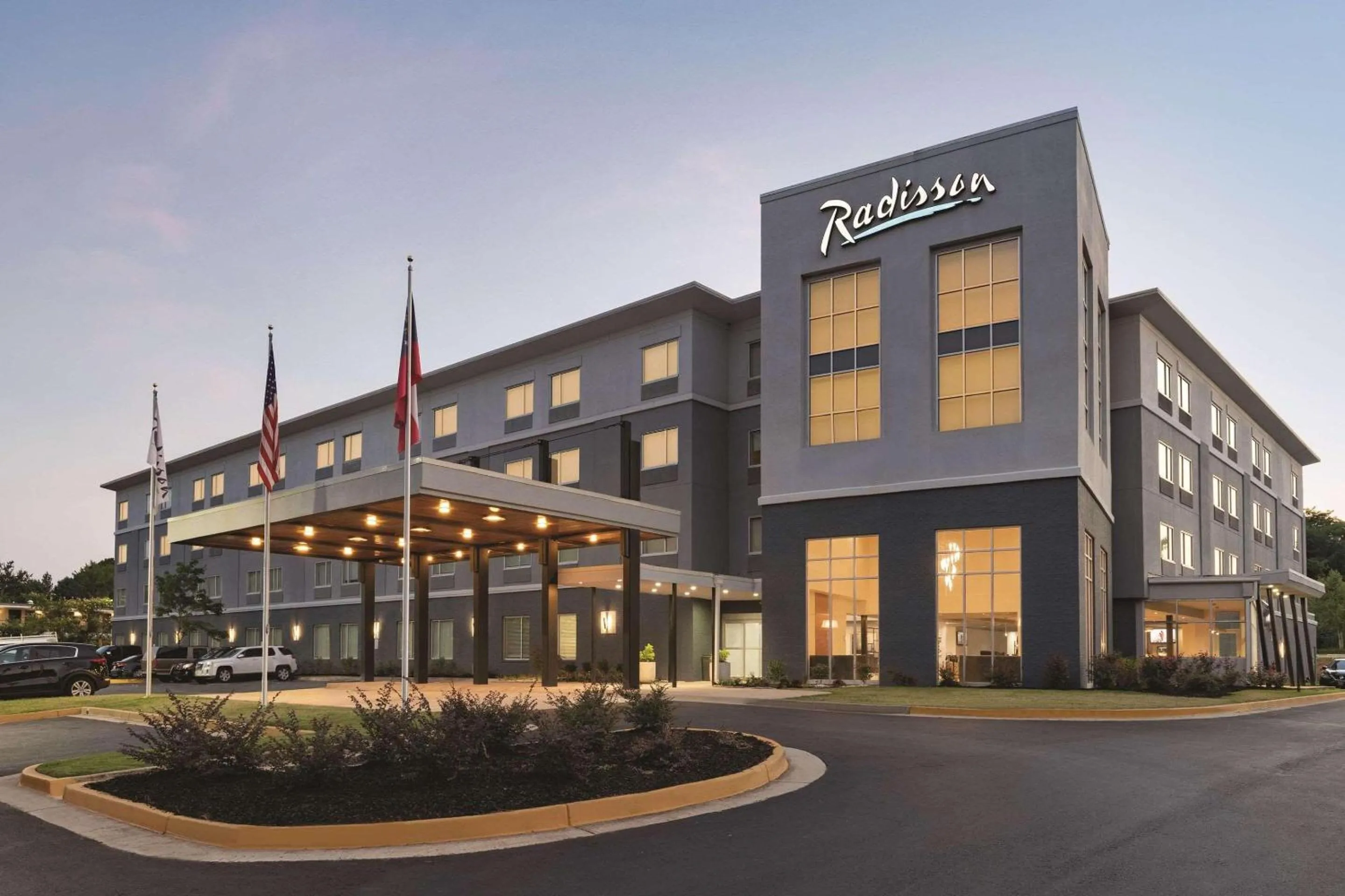 Property building in Radisson Hotel Atlanta Airport