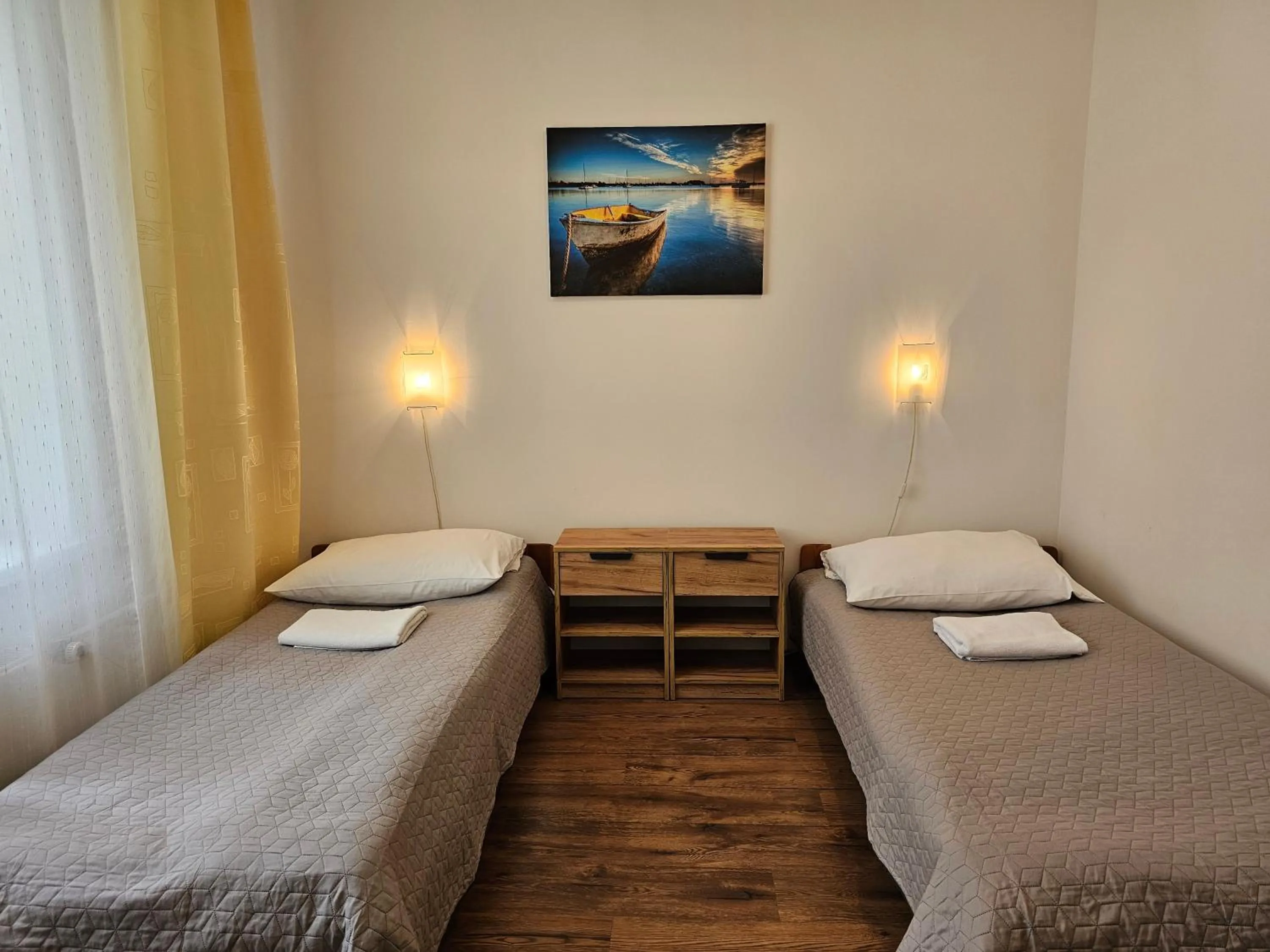 Bed in Hotel Eden 24h