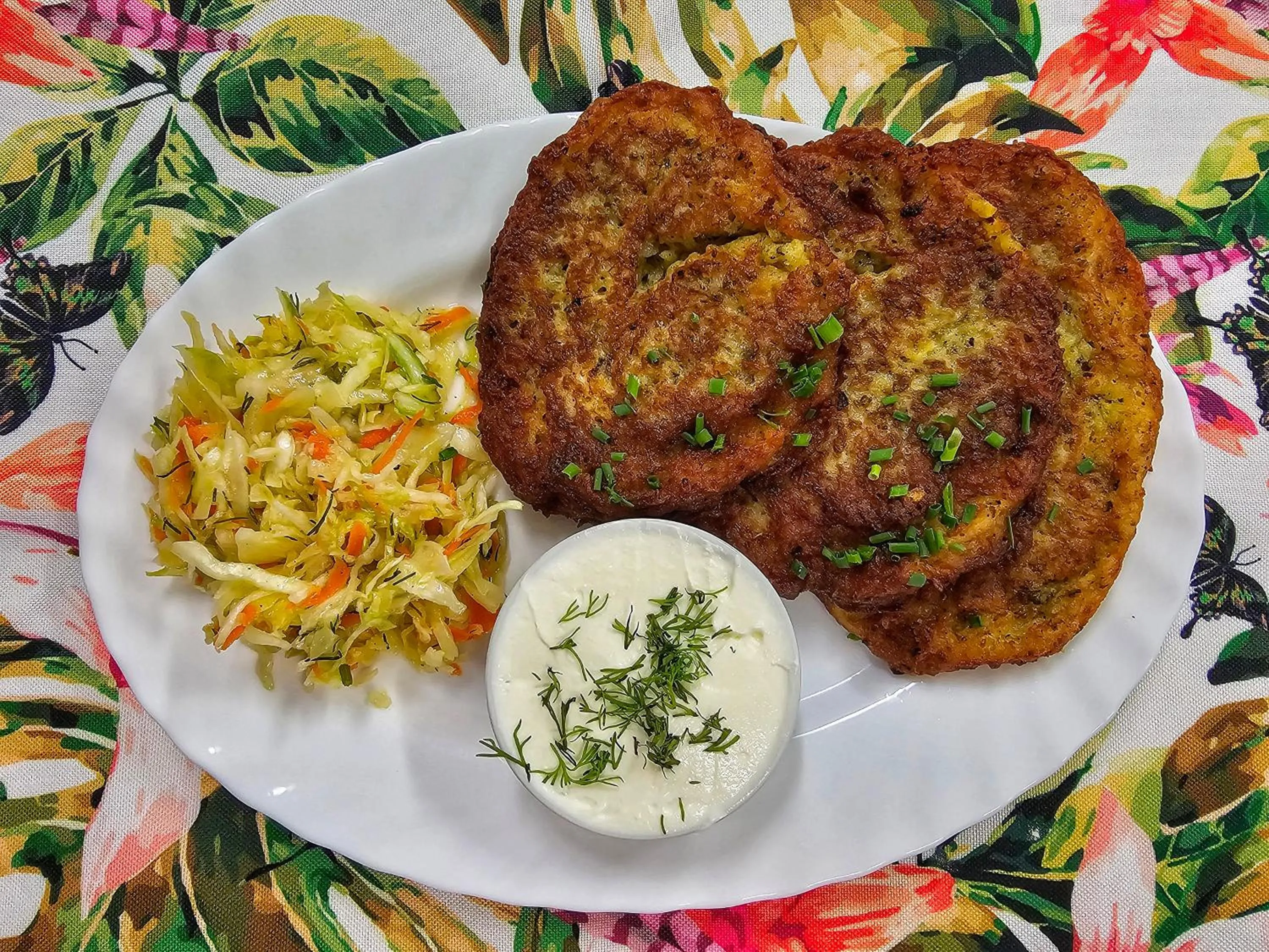 Restaurant/places to eat in Hotel Eden 24h