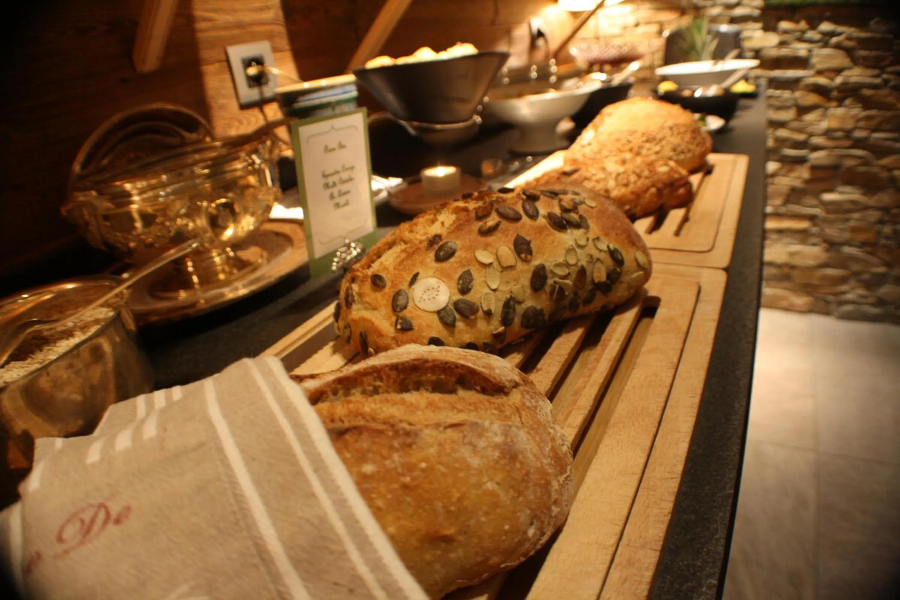 Restaurant/places to eat in Chalet-Hôtel Hermitage