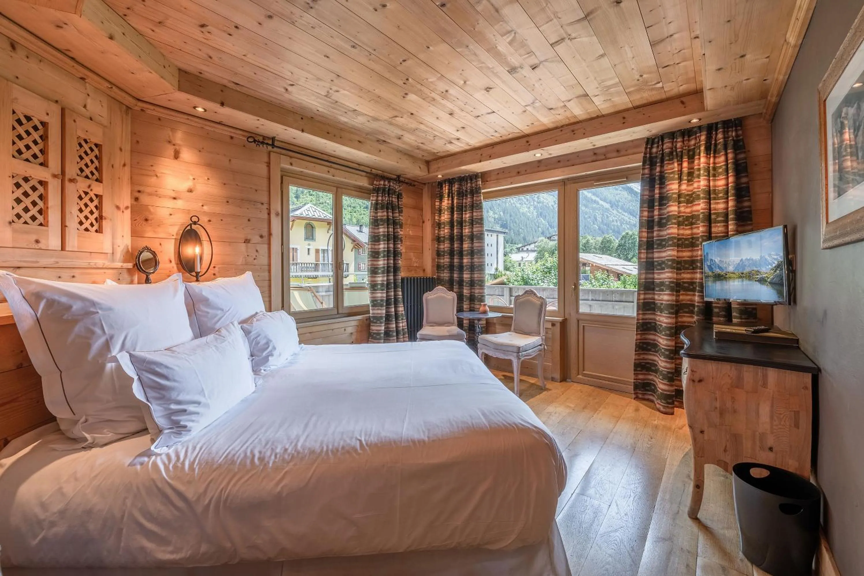 Bed in Chalet-Hôtel Hermitage