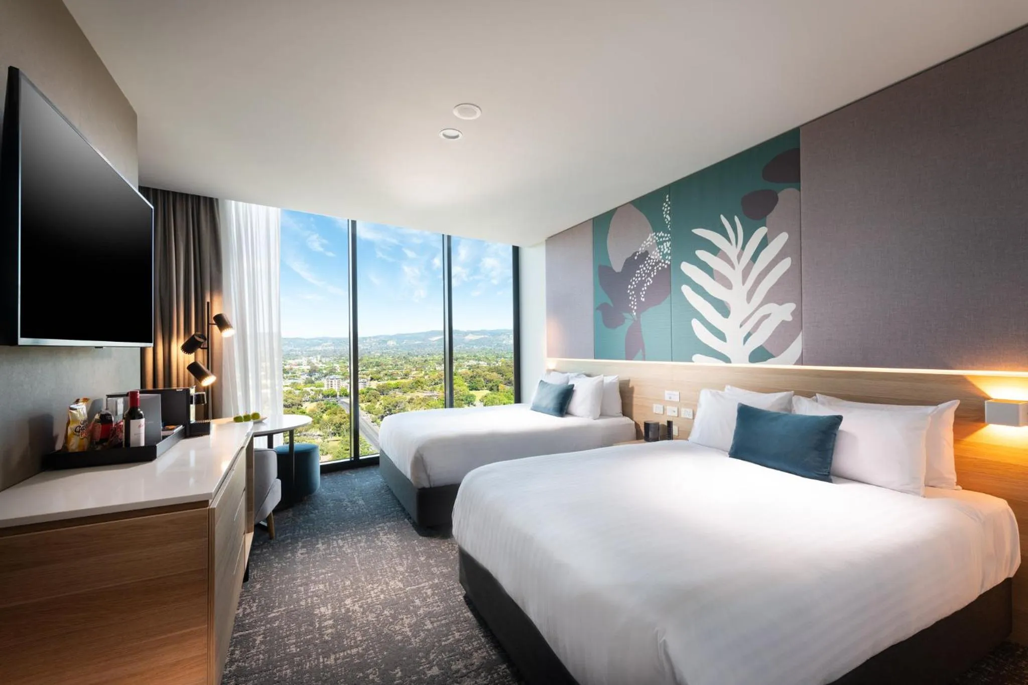 Photo of the whole room, Bed in Crowne Plaza Adelaide by IHG