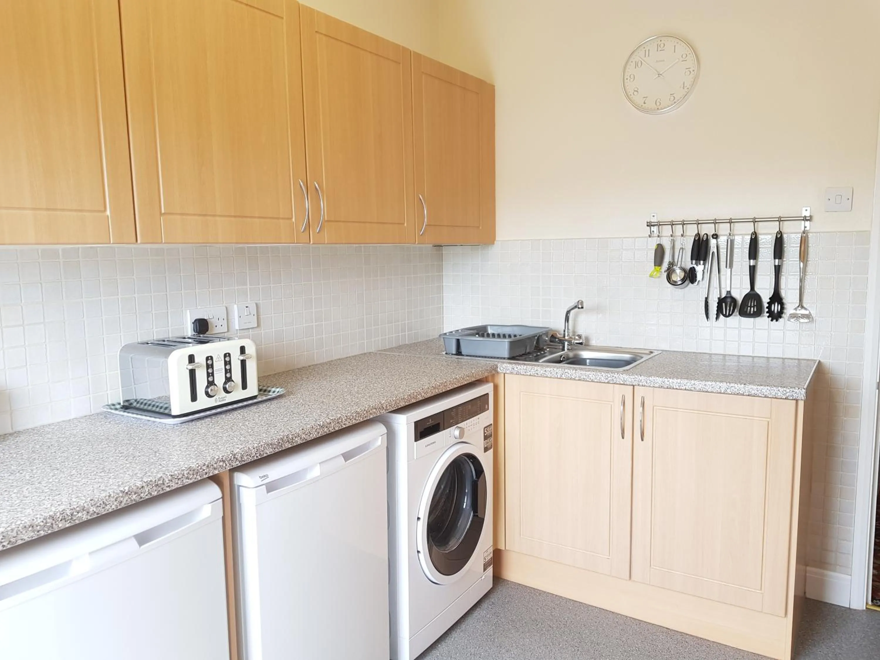 Kitchen or kitchenette in Saltburn Holidays 4 Park View