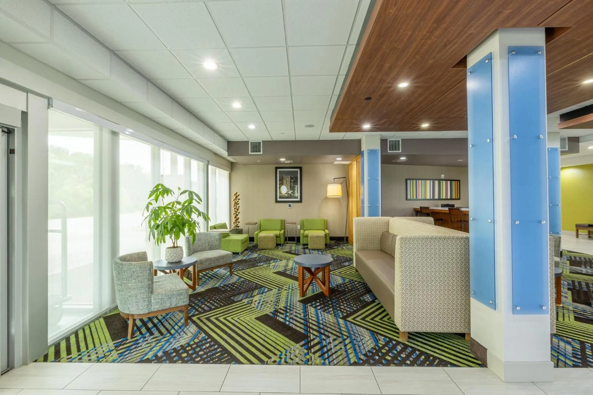 Property building in Holiday Inn Express & Suites Lindale - Tyler by IHG