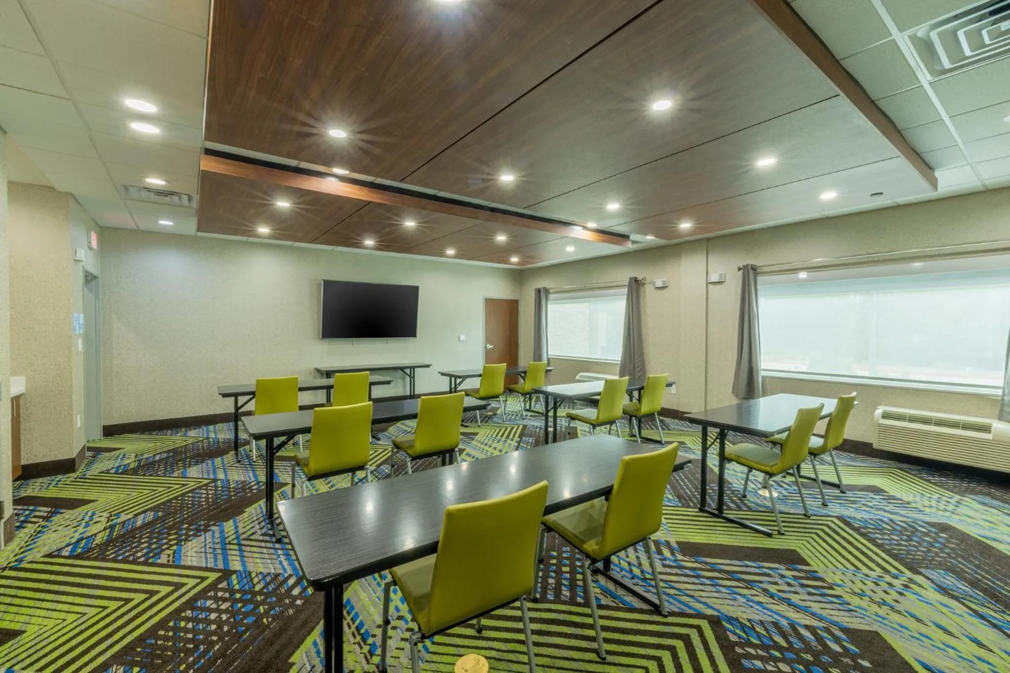 Meeting/conference room in Holiday Inn Express & Suites Lindale - Tyler by IHG