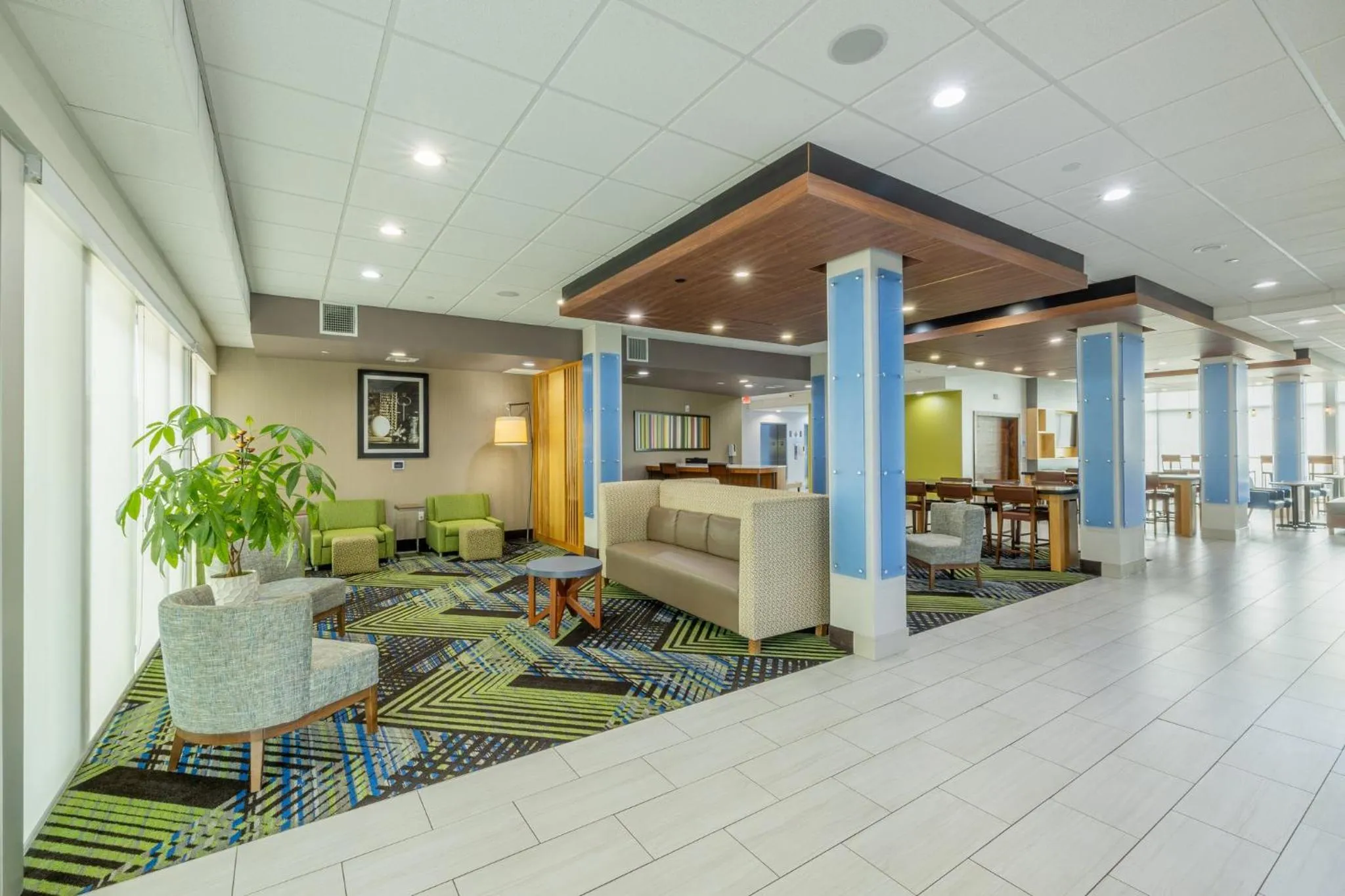 Property building in Holiday Inn Express & Suites Lindale - Tyler by IHG