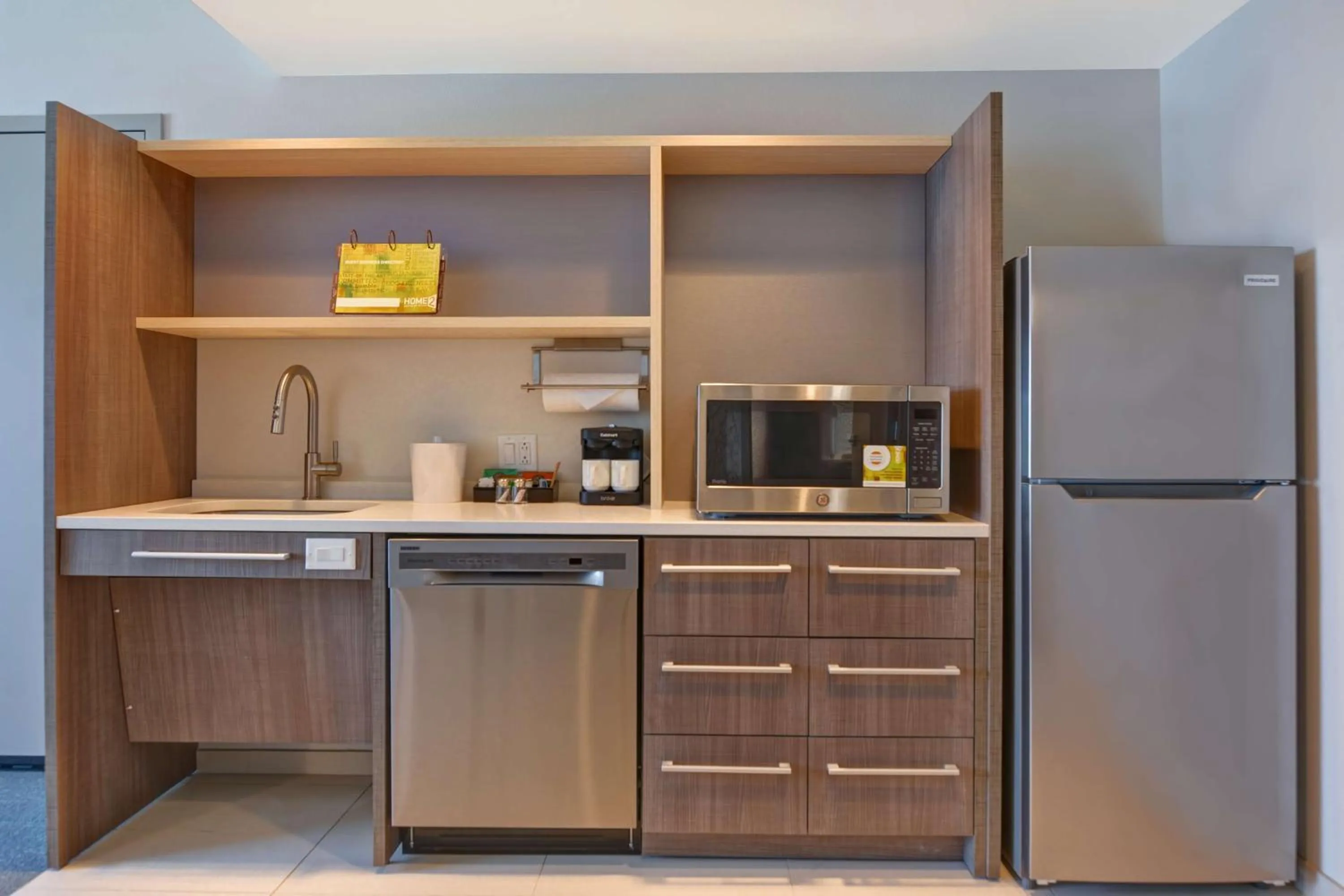 Kitchen or kitchenette in Home2 Suites Williston Burlington, Vt