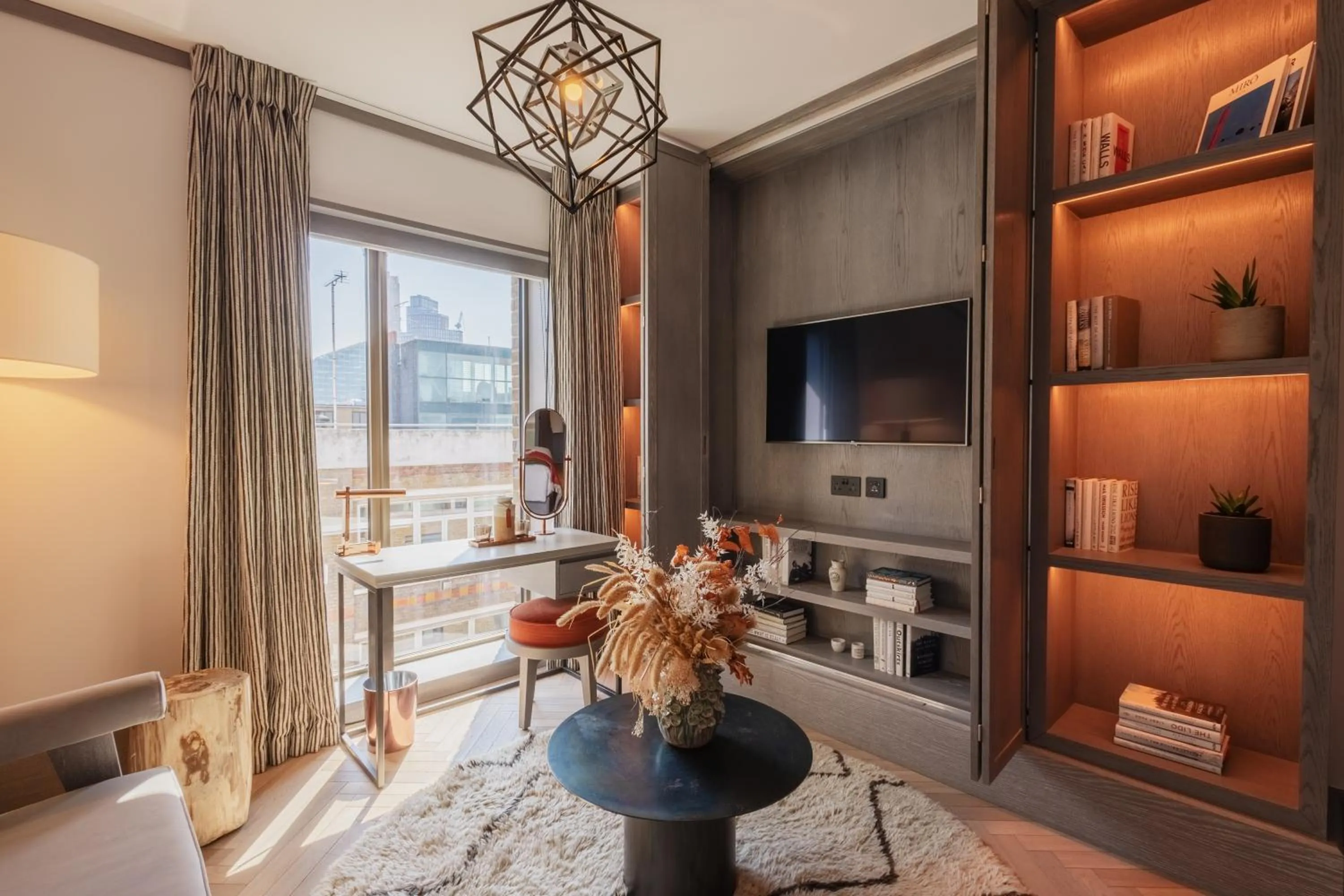 Living room in Hart Shoreditch Hotel London, Curio Collection by Hilton