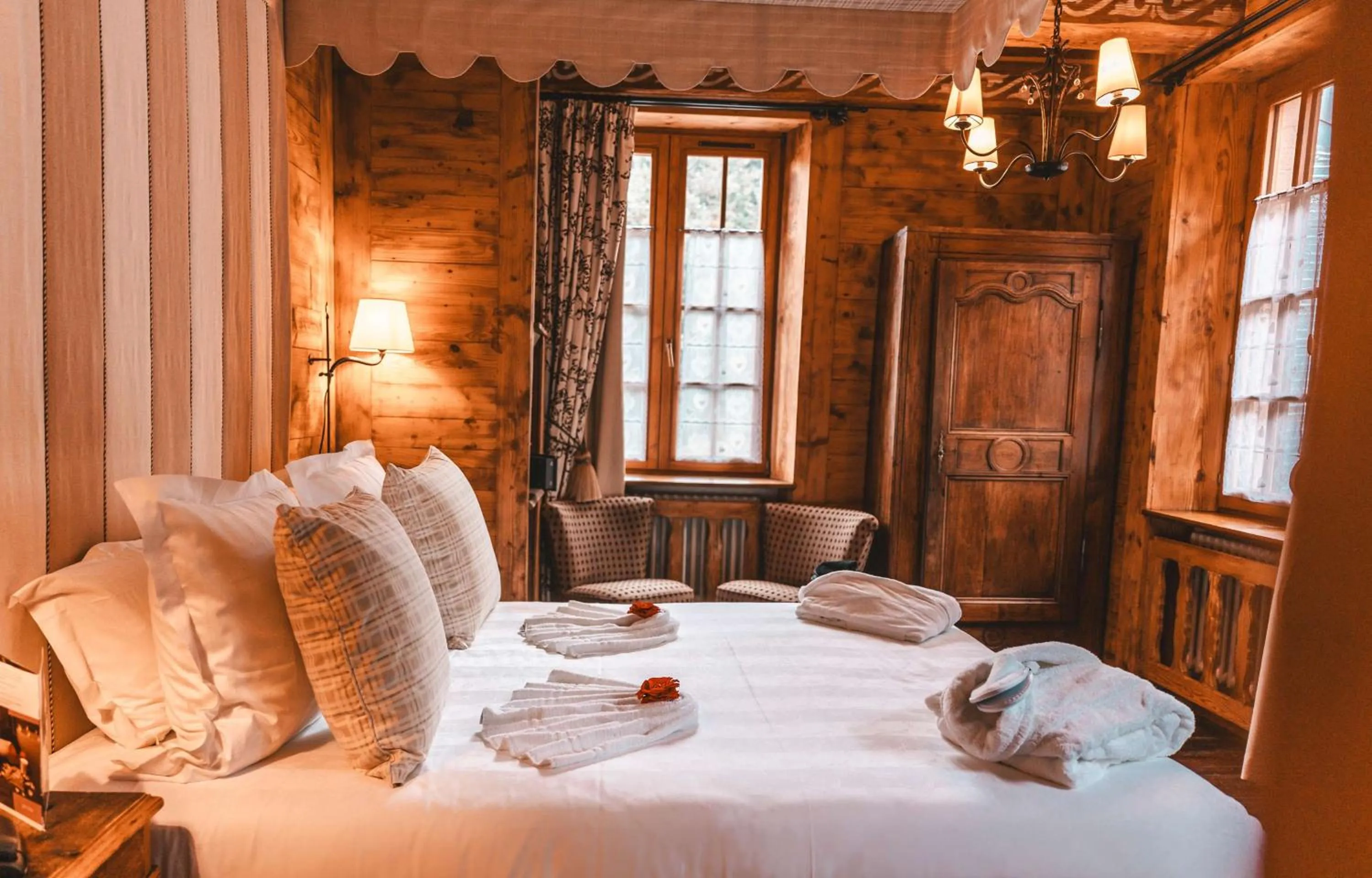 Bed in Les Violettes Hotel & Spa