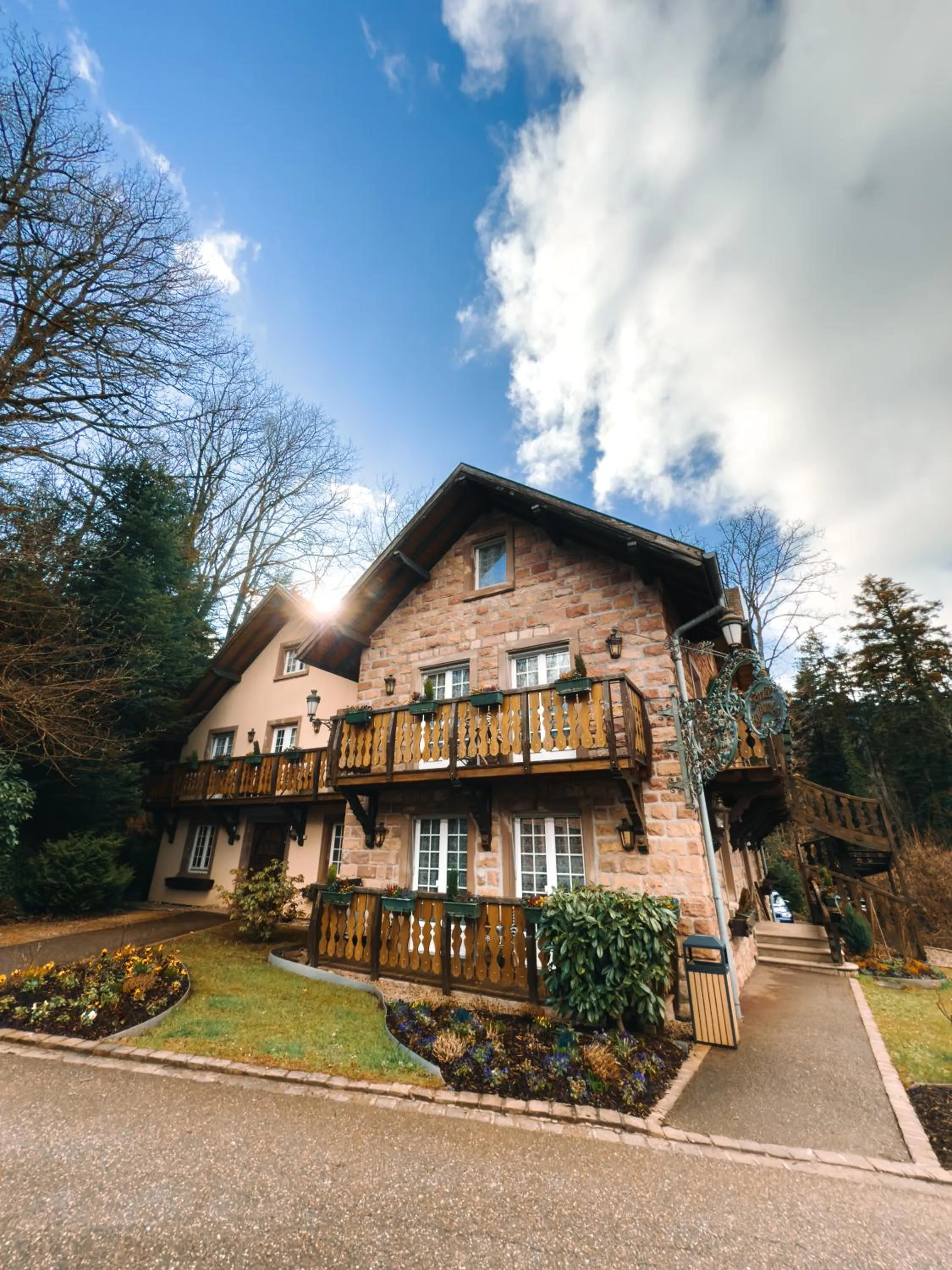 Facade/entrance in Les Violettes Hotel & Spa